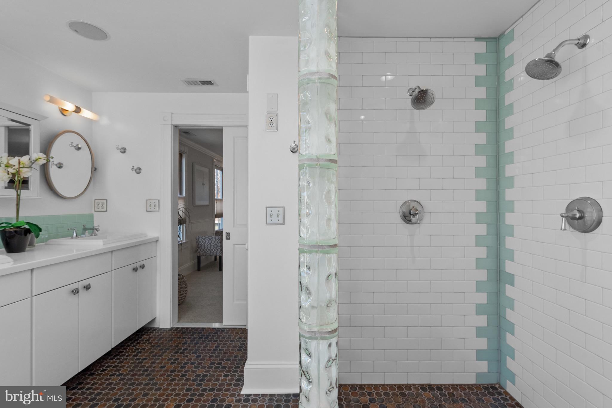 EASTPORT - Residential