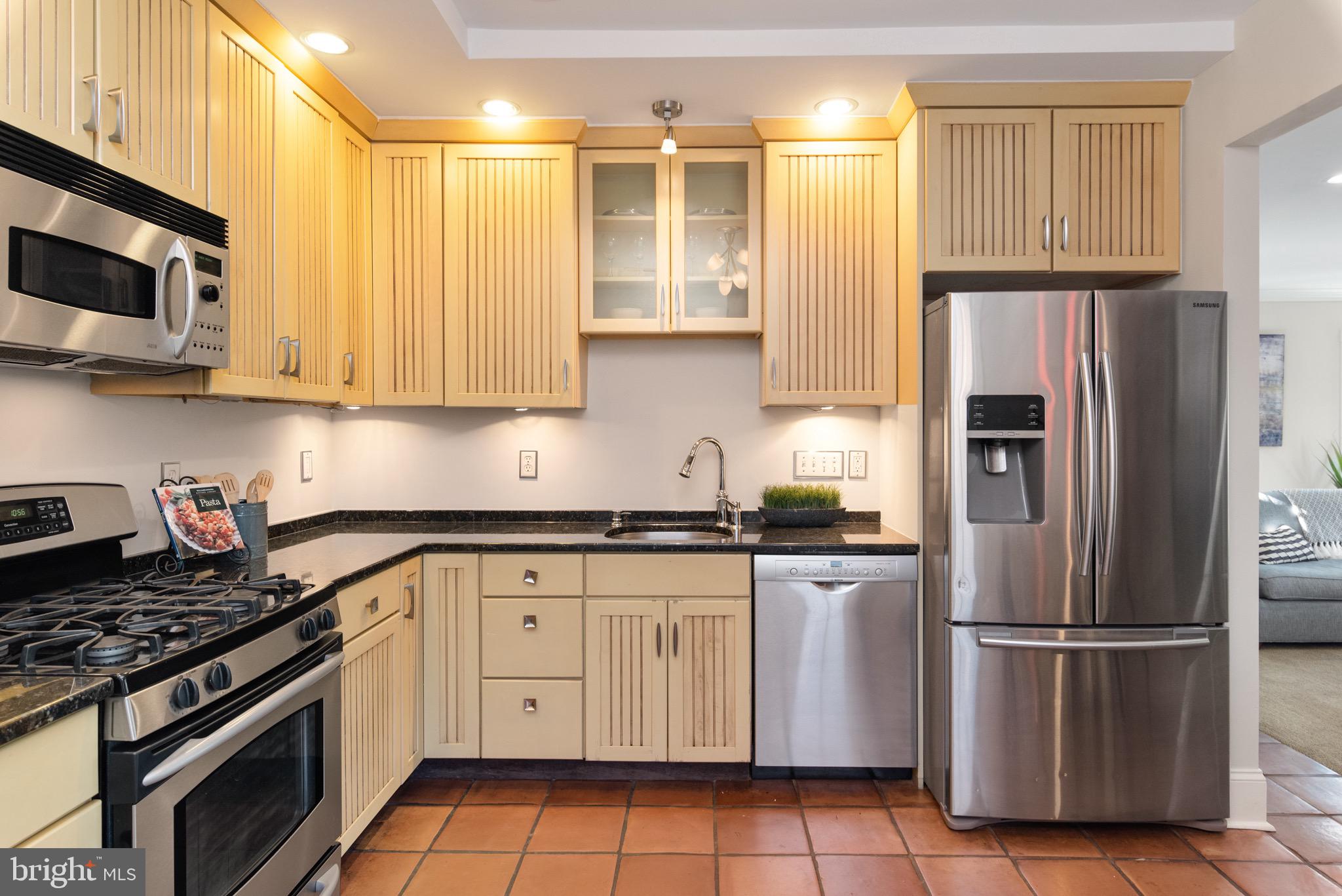 EASTPORT - Residential