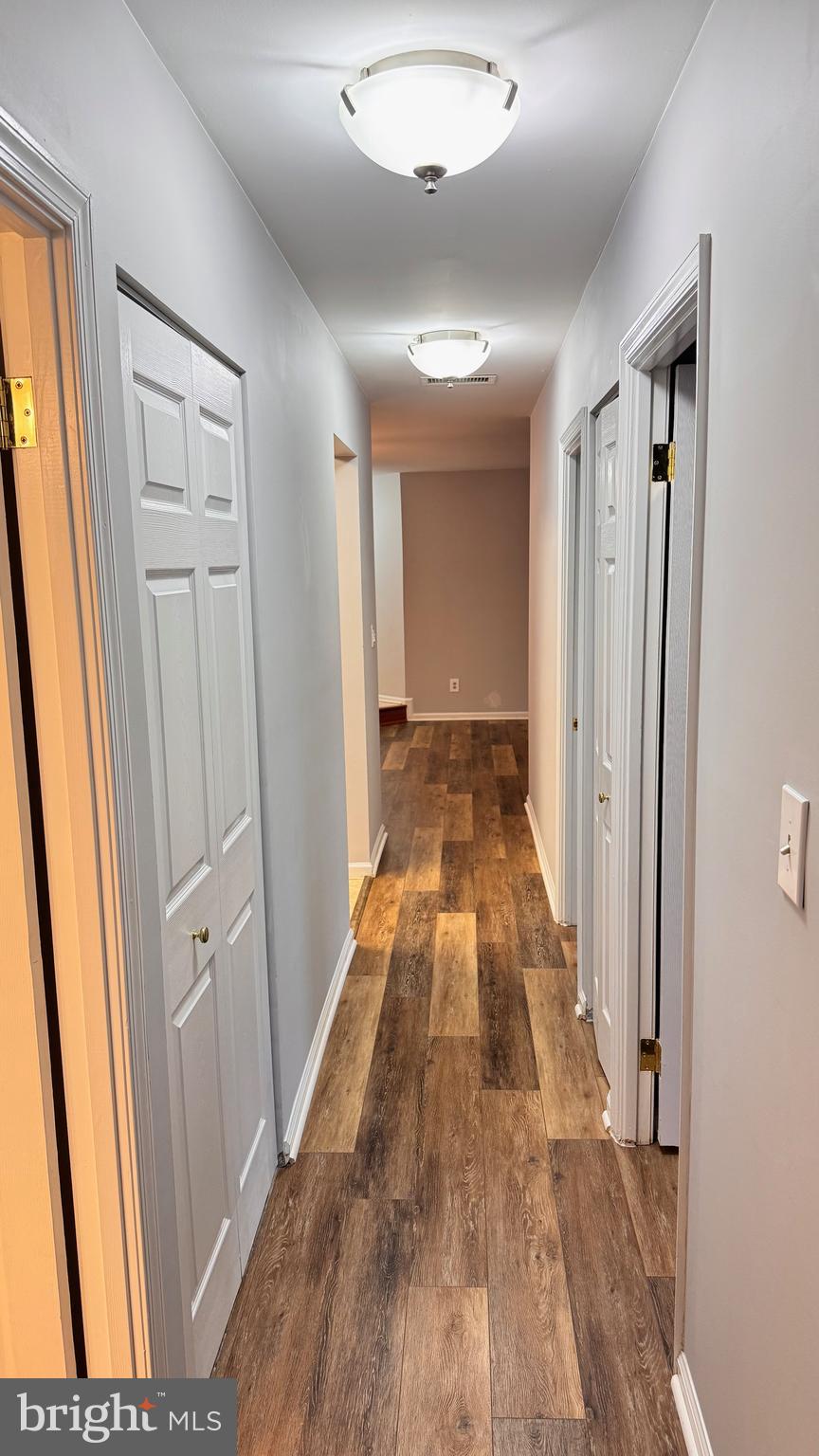 BURKE COVE - Residential Lease