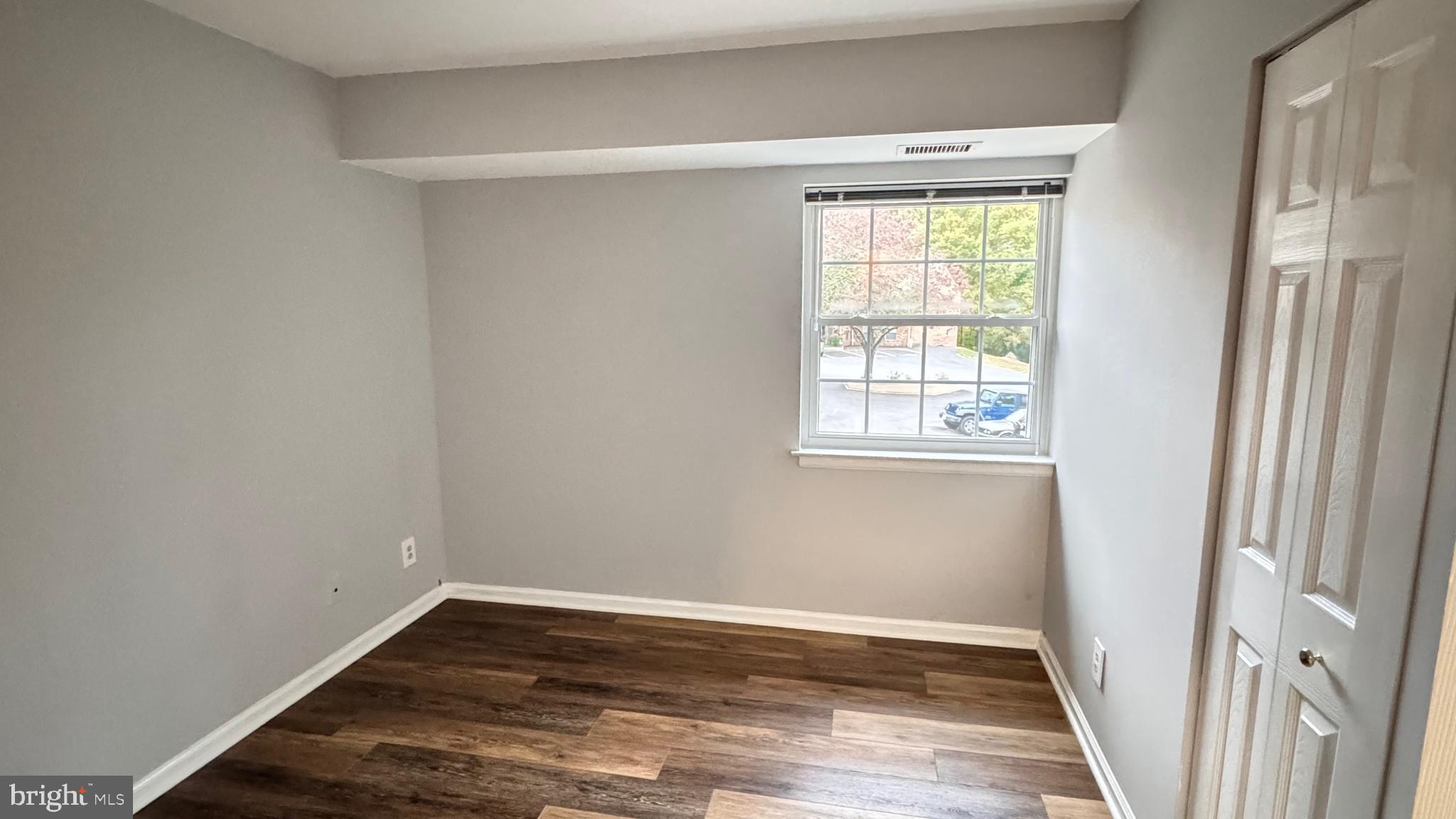 BURKE COVE - Residential Lease