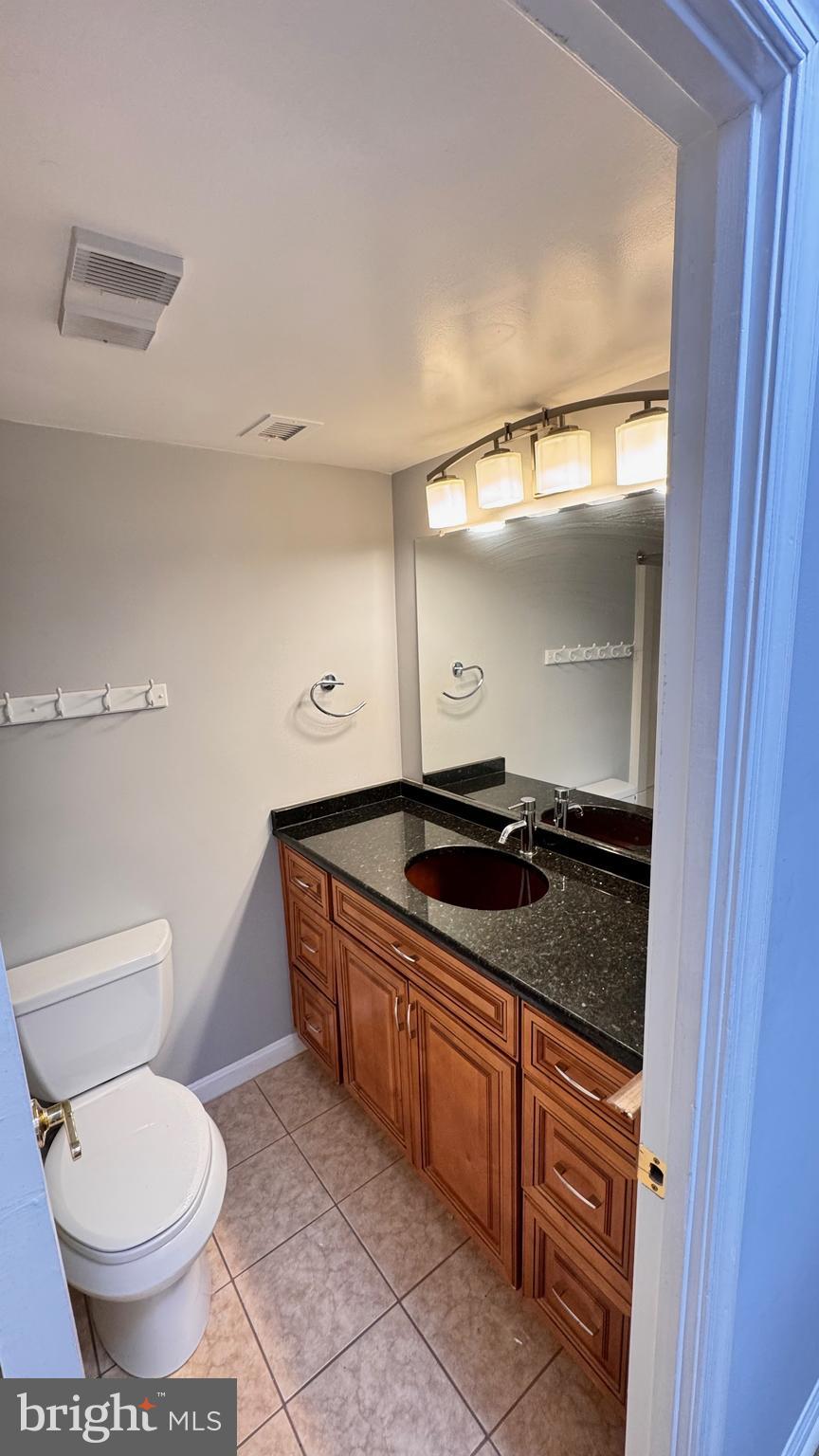 BURKE COVE - Residential Lease