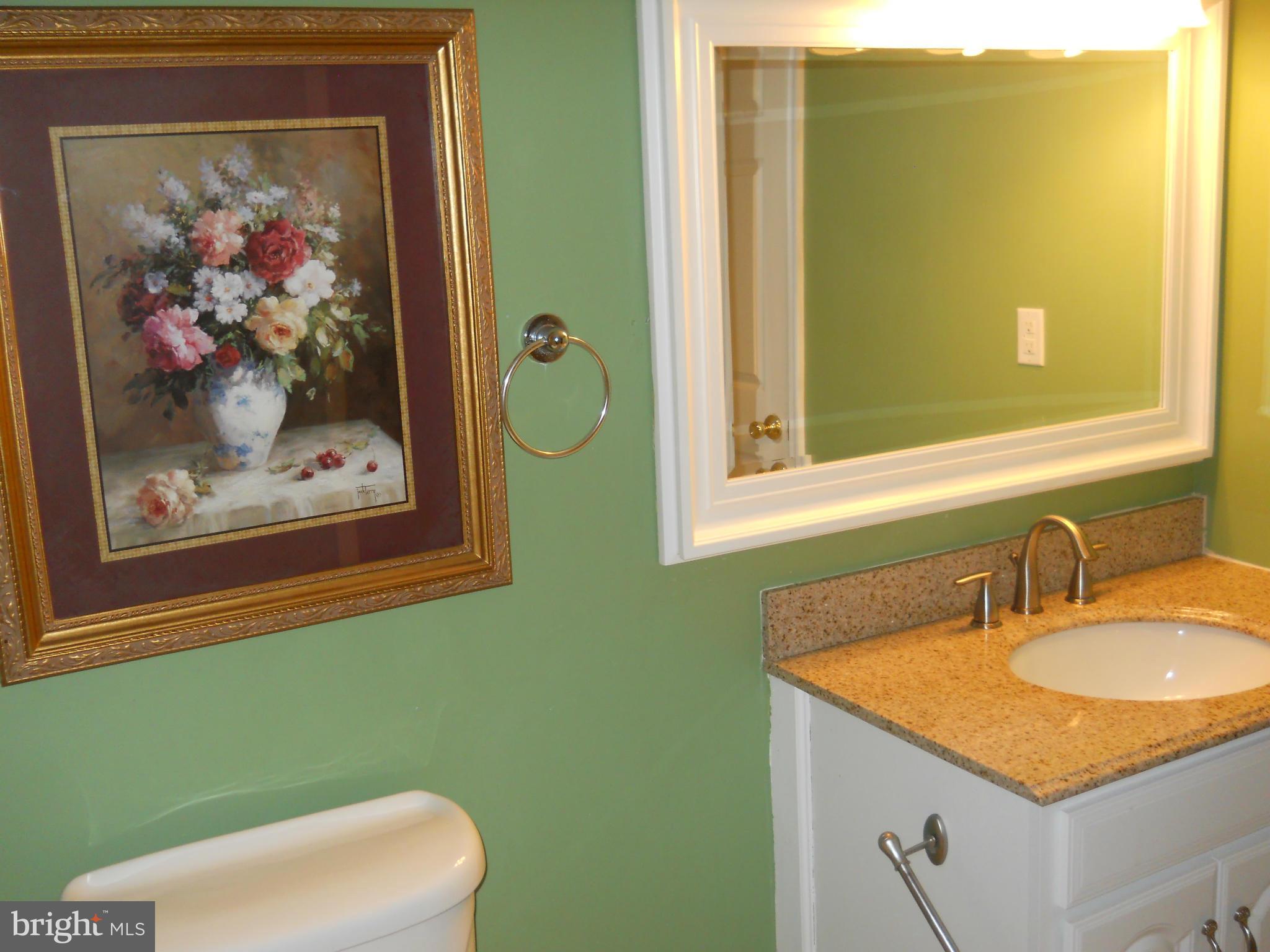BROAD RUN OAKS - Residential