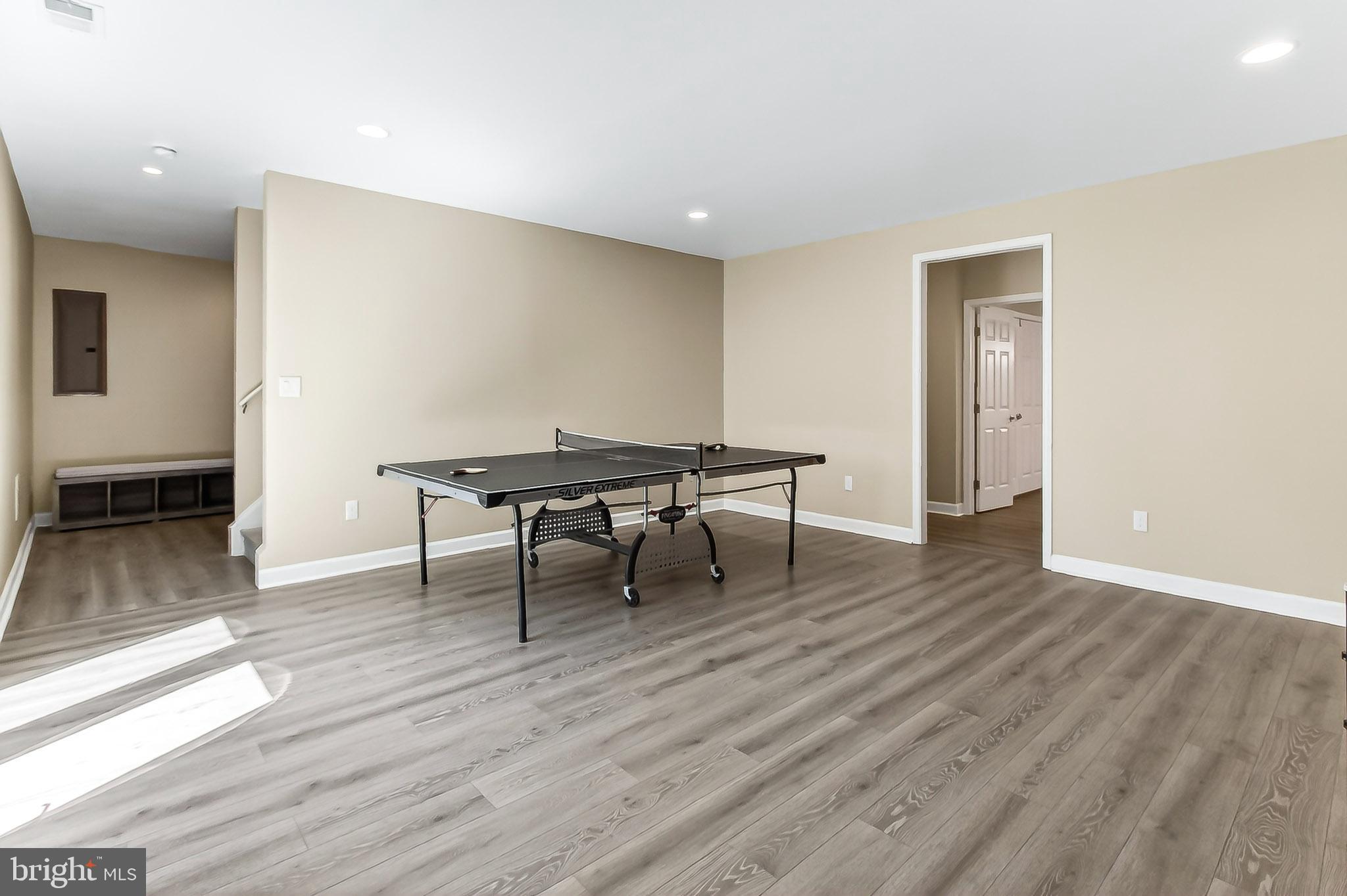 BELMONT GLEN VILLAGE - Residential