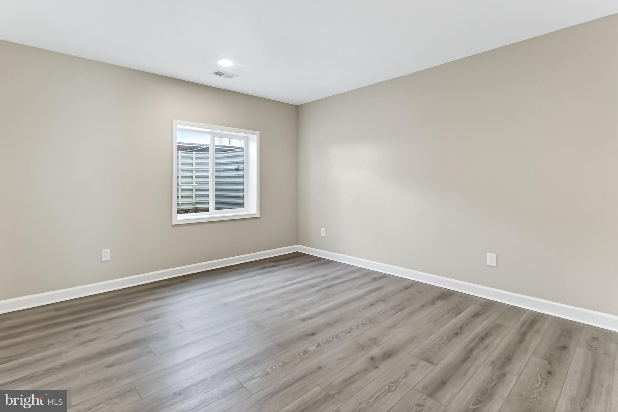 BELMONT GLEN VILLAGE - Residential