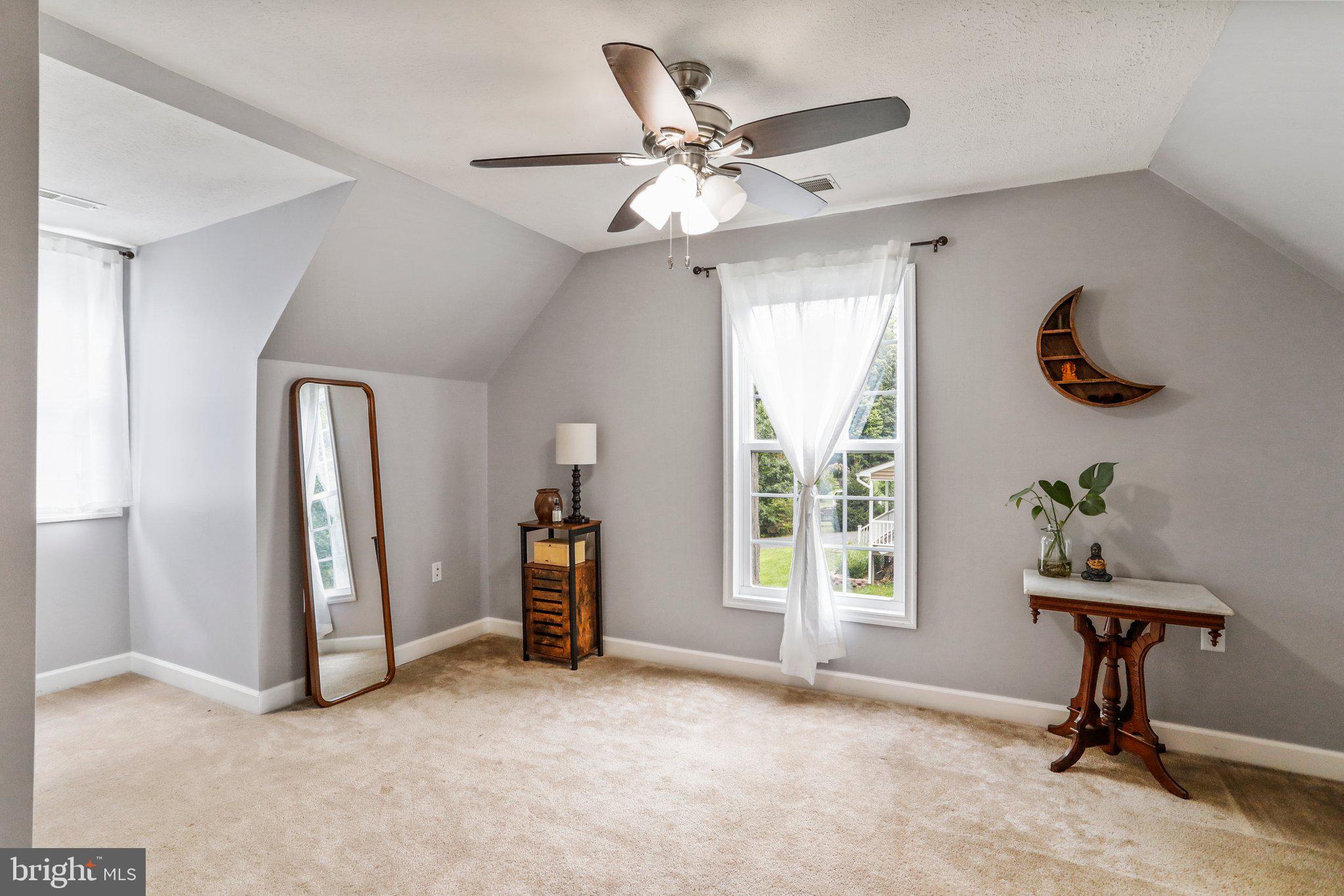 SHANNONDALE - Residential