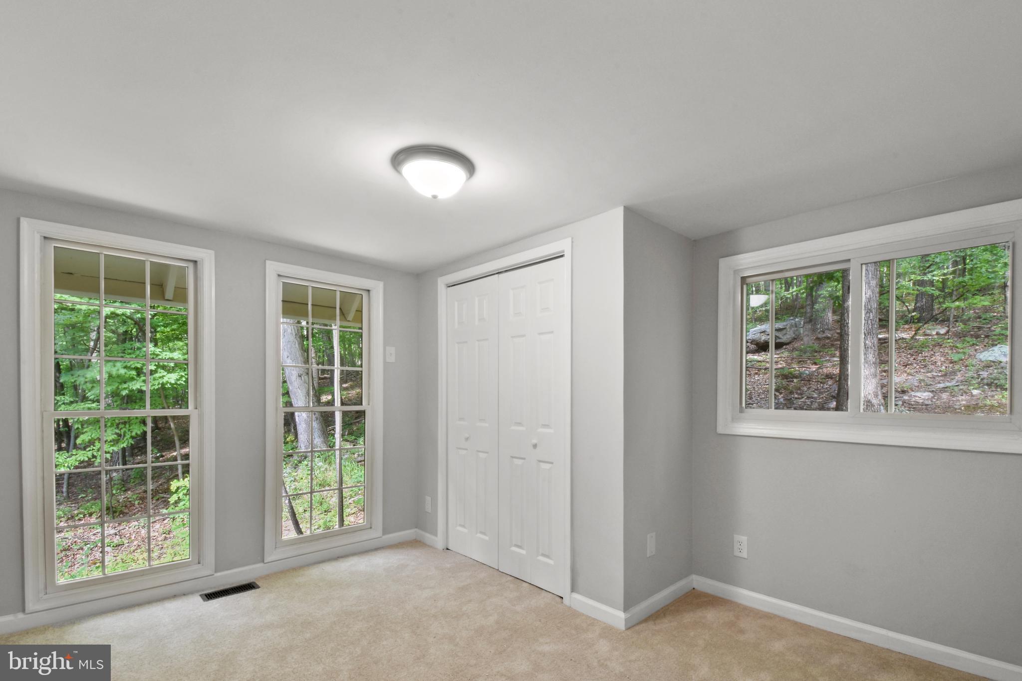 SHAWNEELAND - Residential