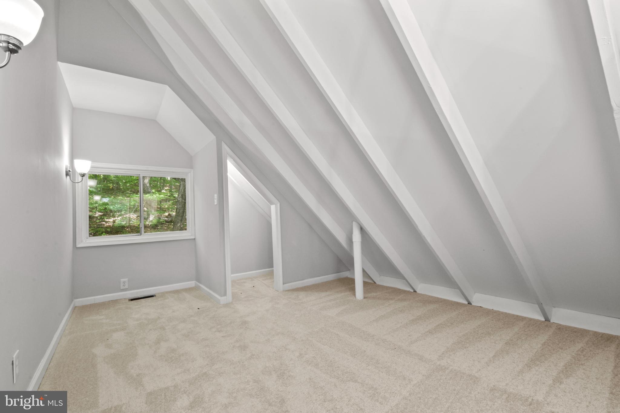 SHAWNEELAND - Residential