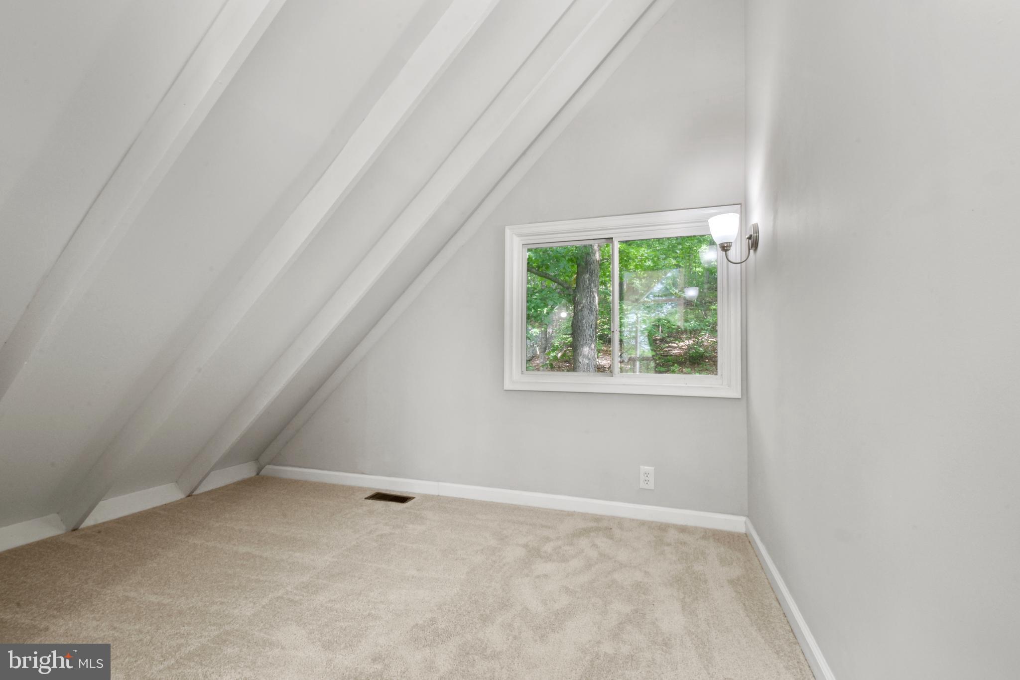 SHAWNEELAND - Residential