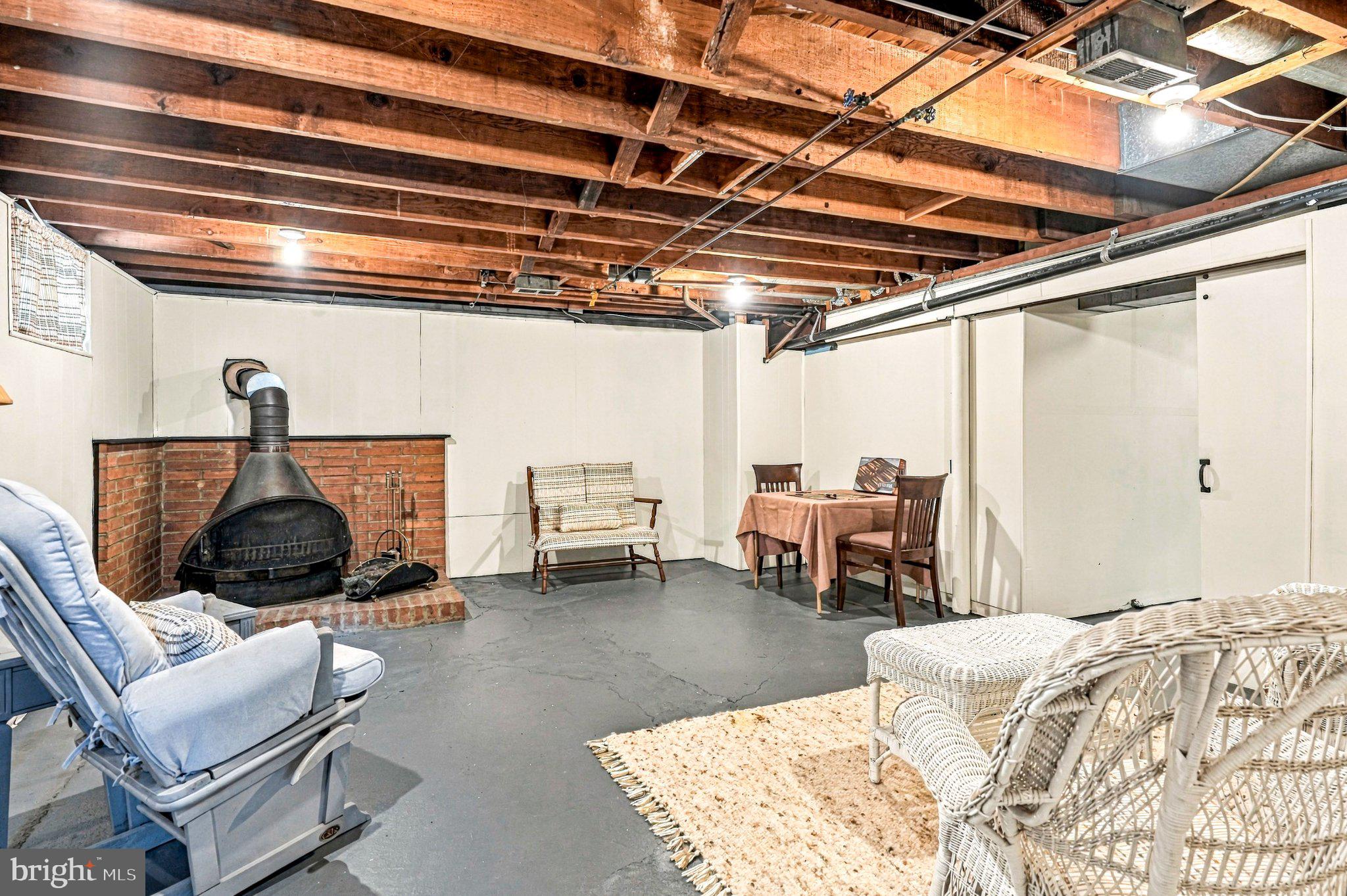 312 E OLIVE STREET