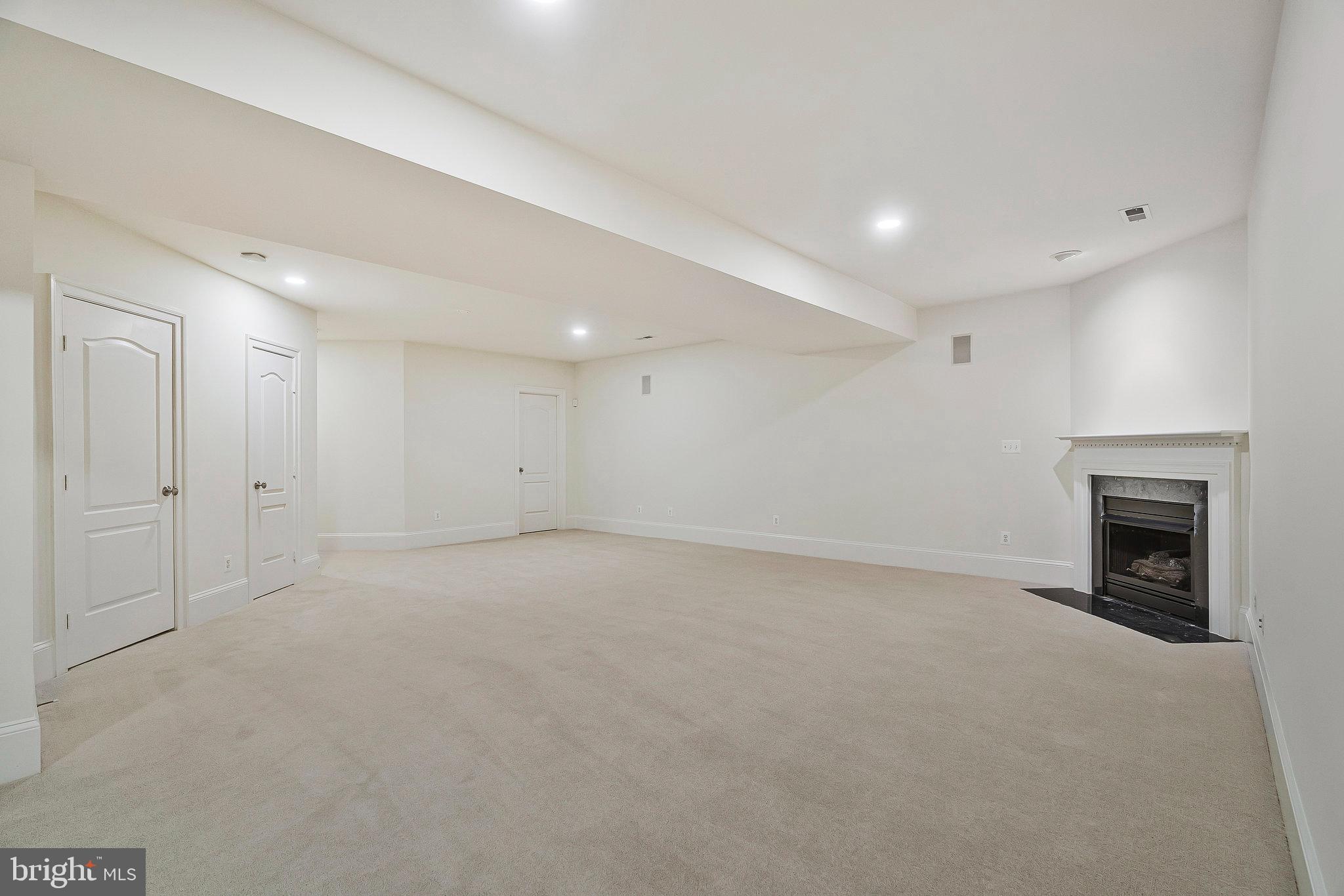 EVANS FARM - Residential