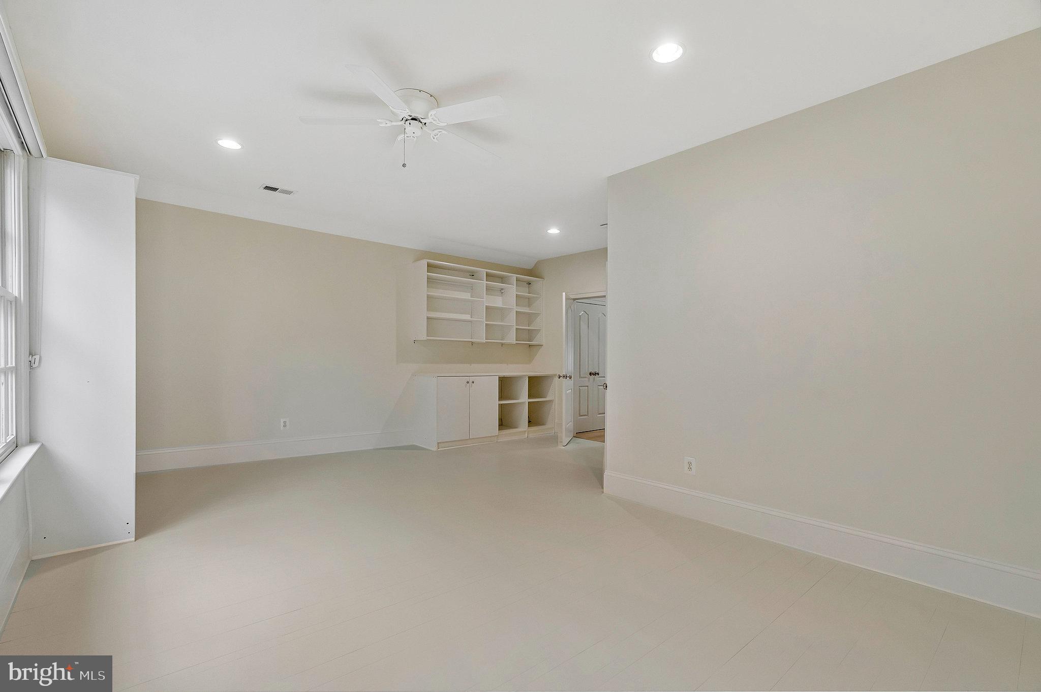 EVANS FARM - Residential