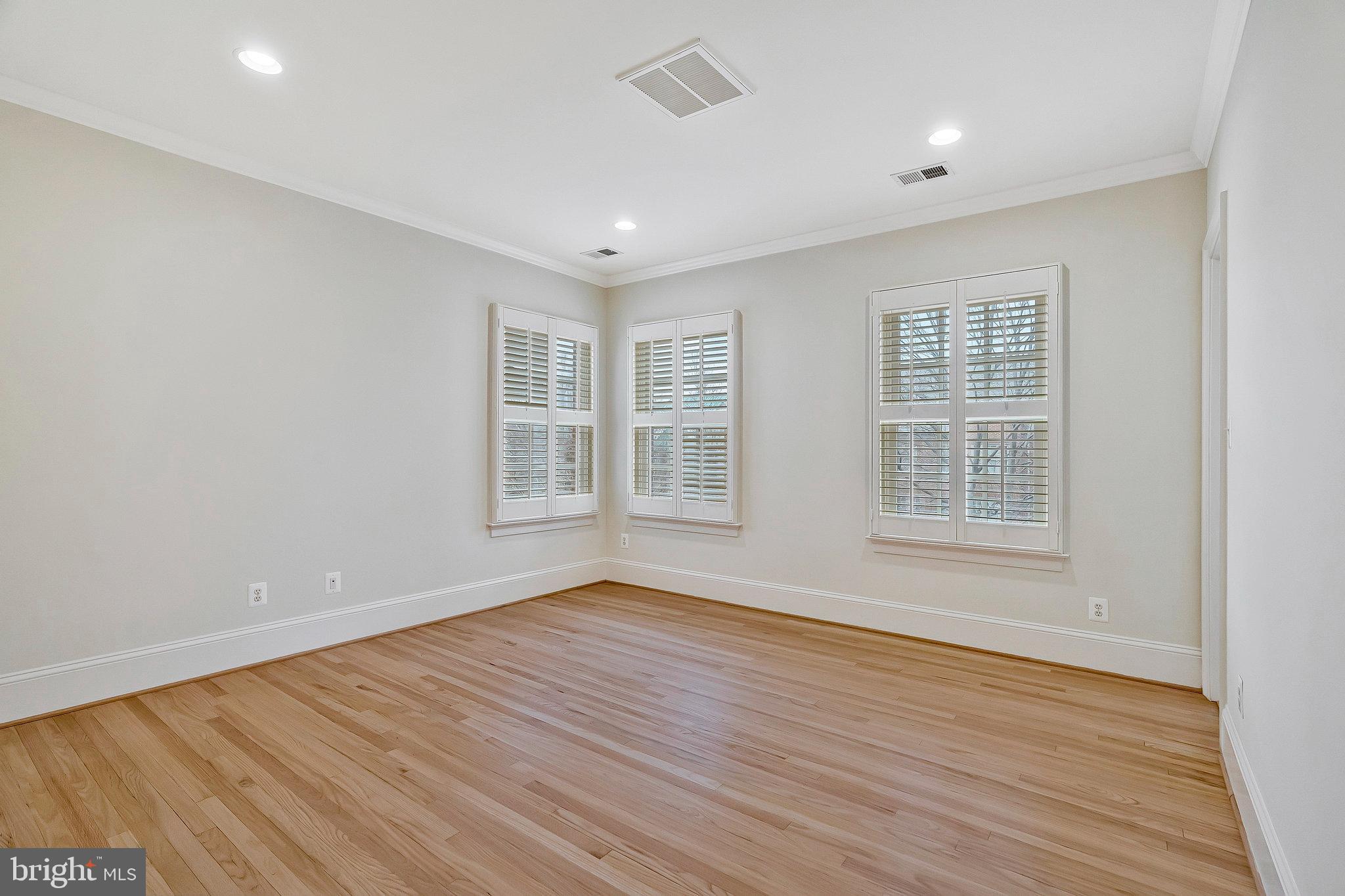 EVANS FARM - Residential