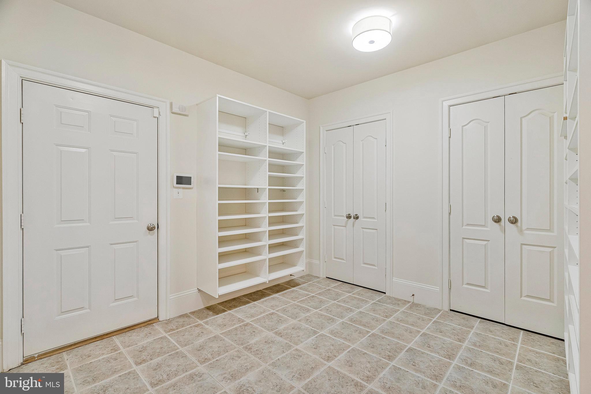 EVANS FARM - Residential