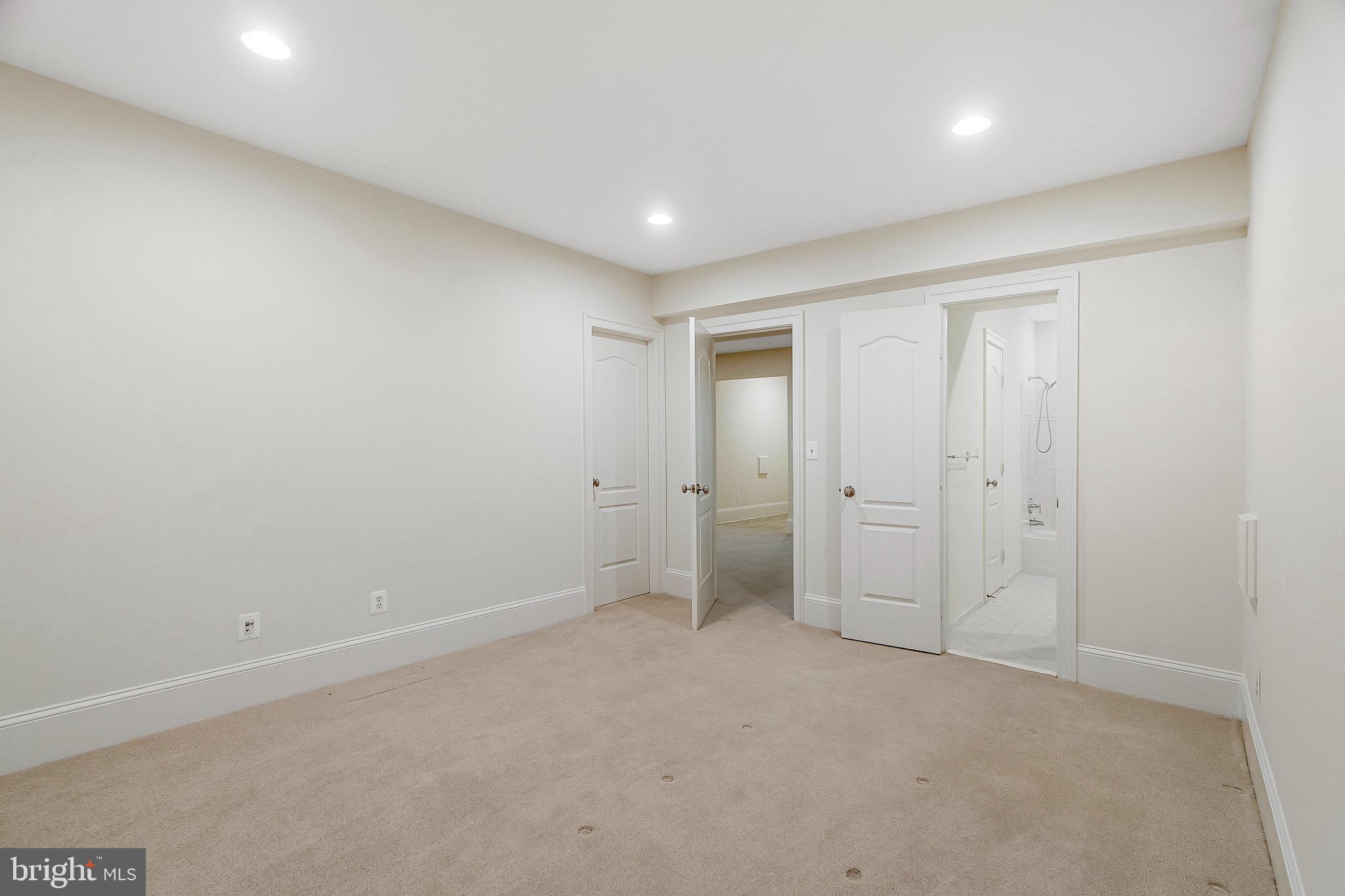 EVANS FARM - Residential