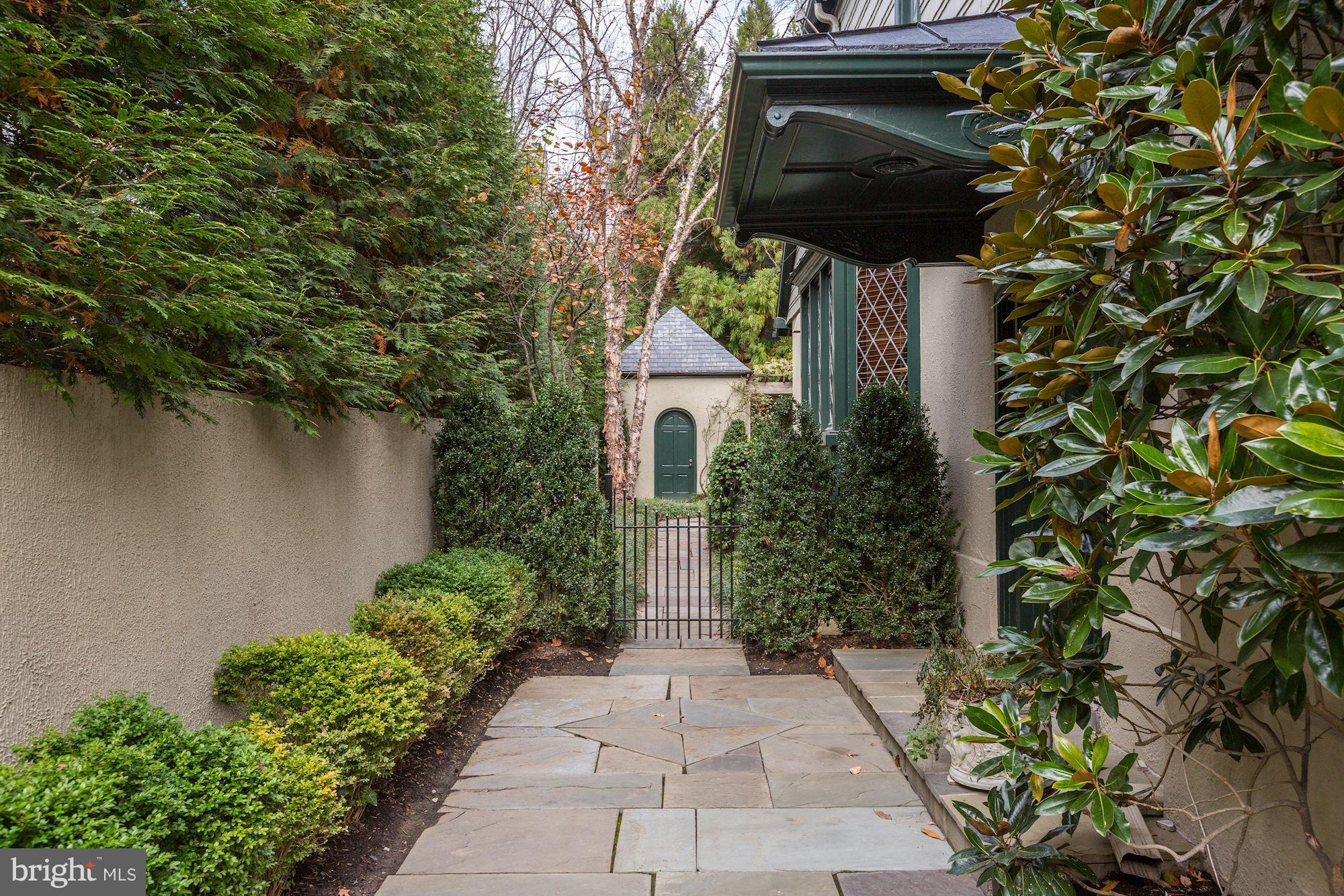 CHEVY CHASE - Residential