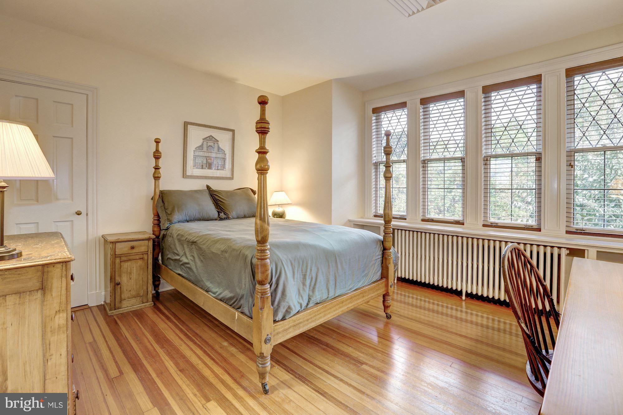 CHEVY CHASE - Residential