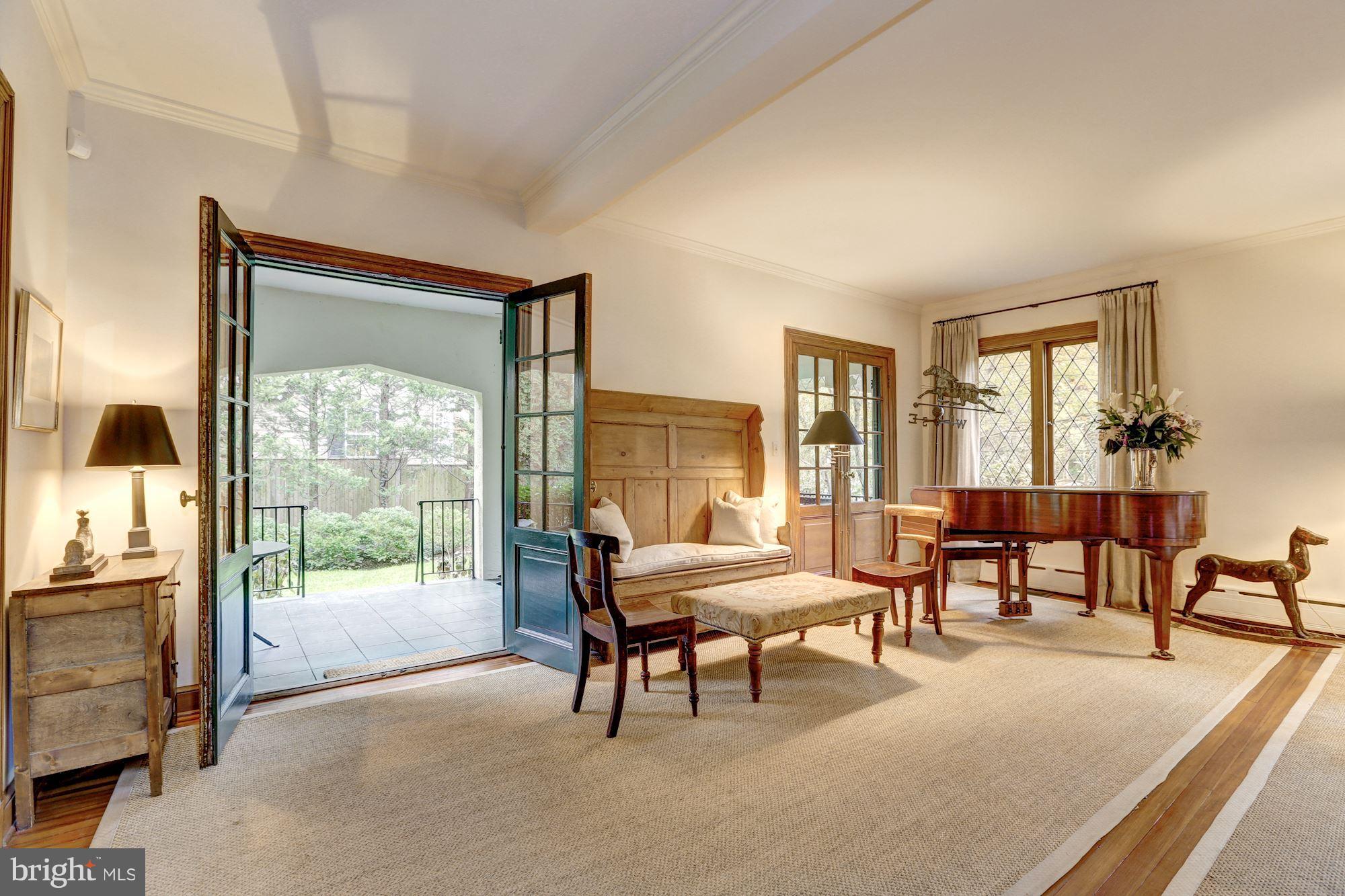 CHEVY CHASE - Residential