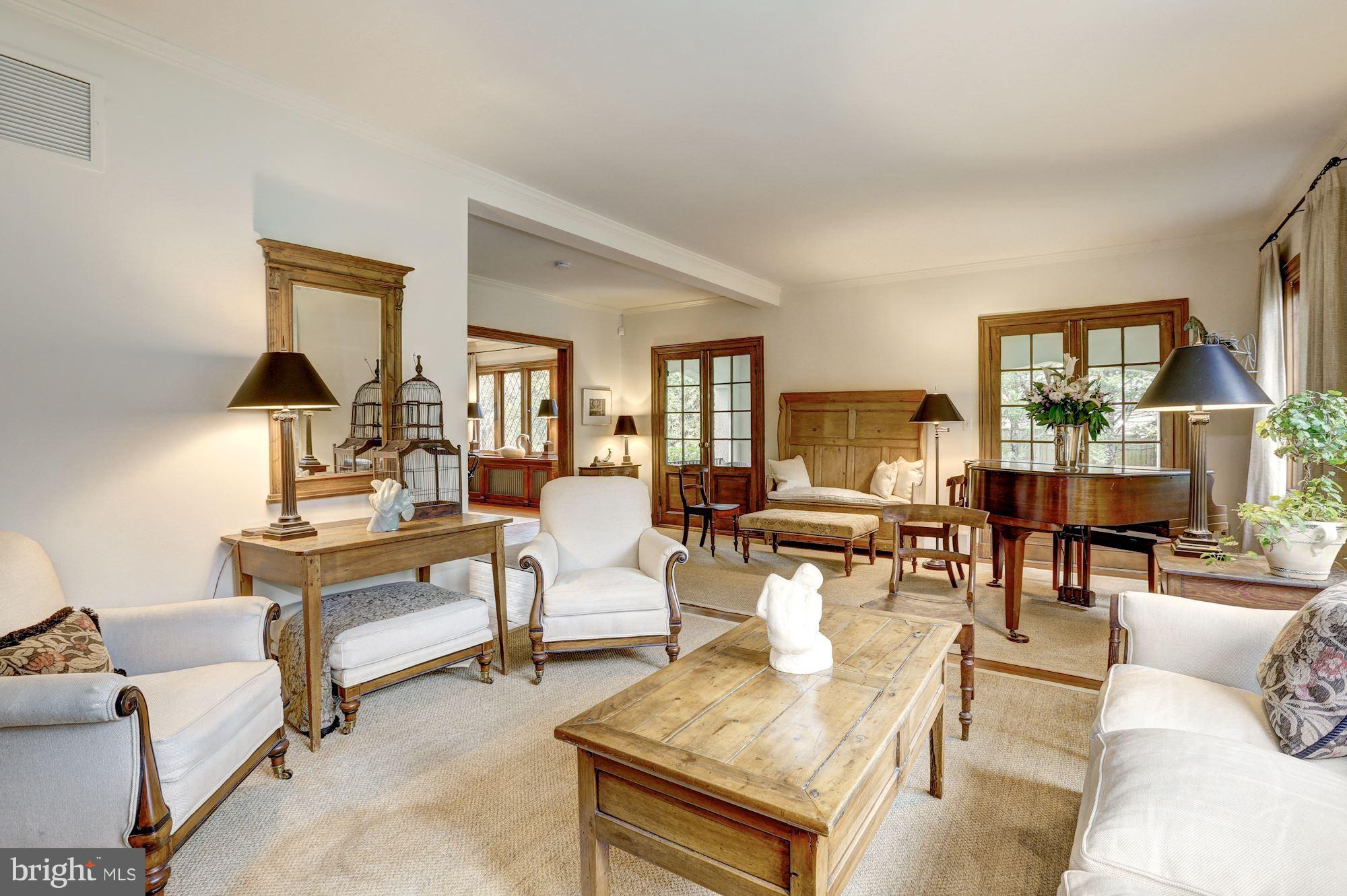 CHEVY CHASE - Residential