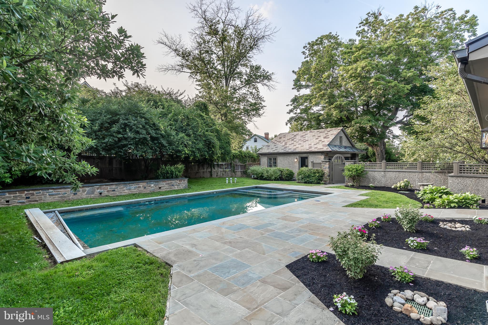 BRYN MAWR - Residential