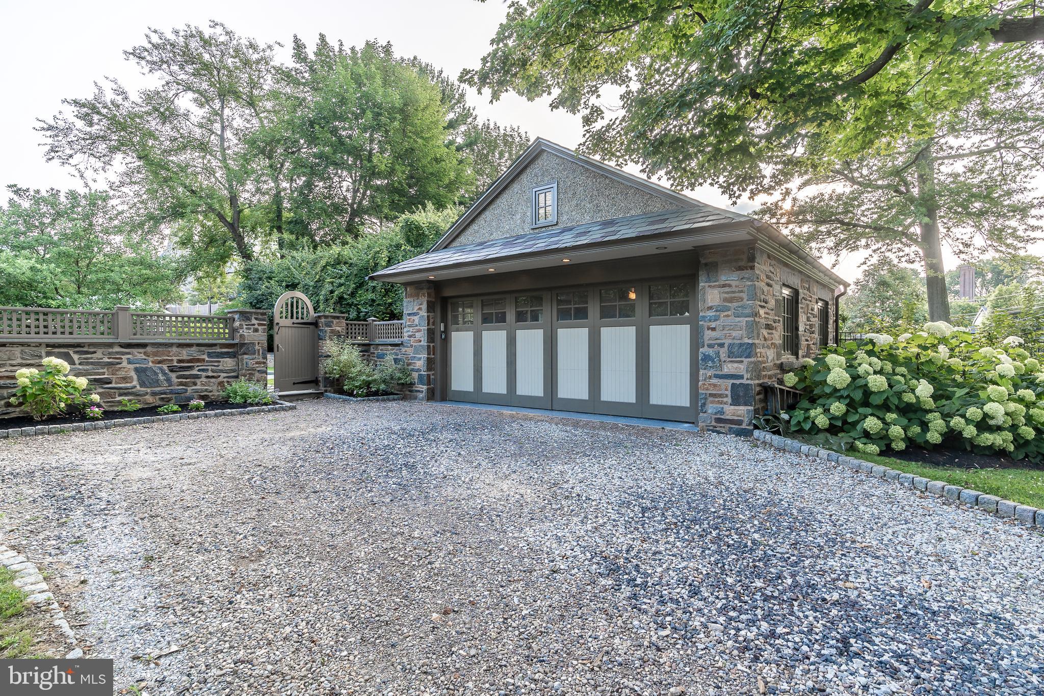 BRYN MAWR - Residential