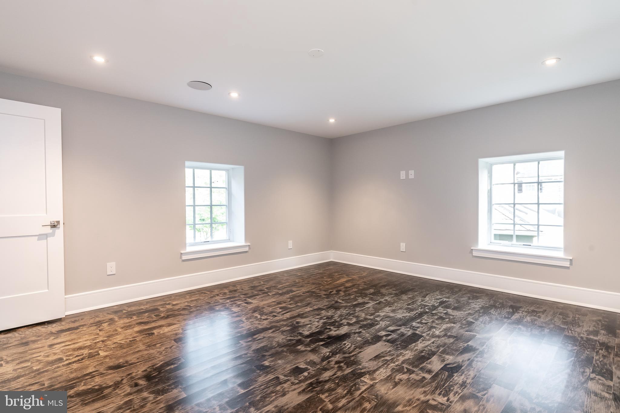 BRYN MAWR - Residential