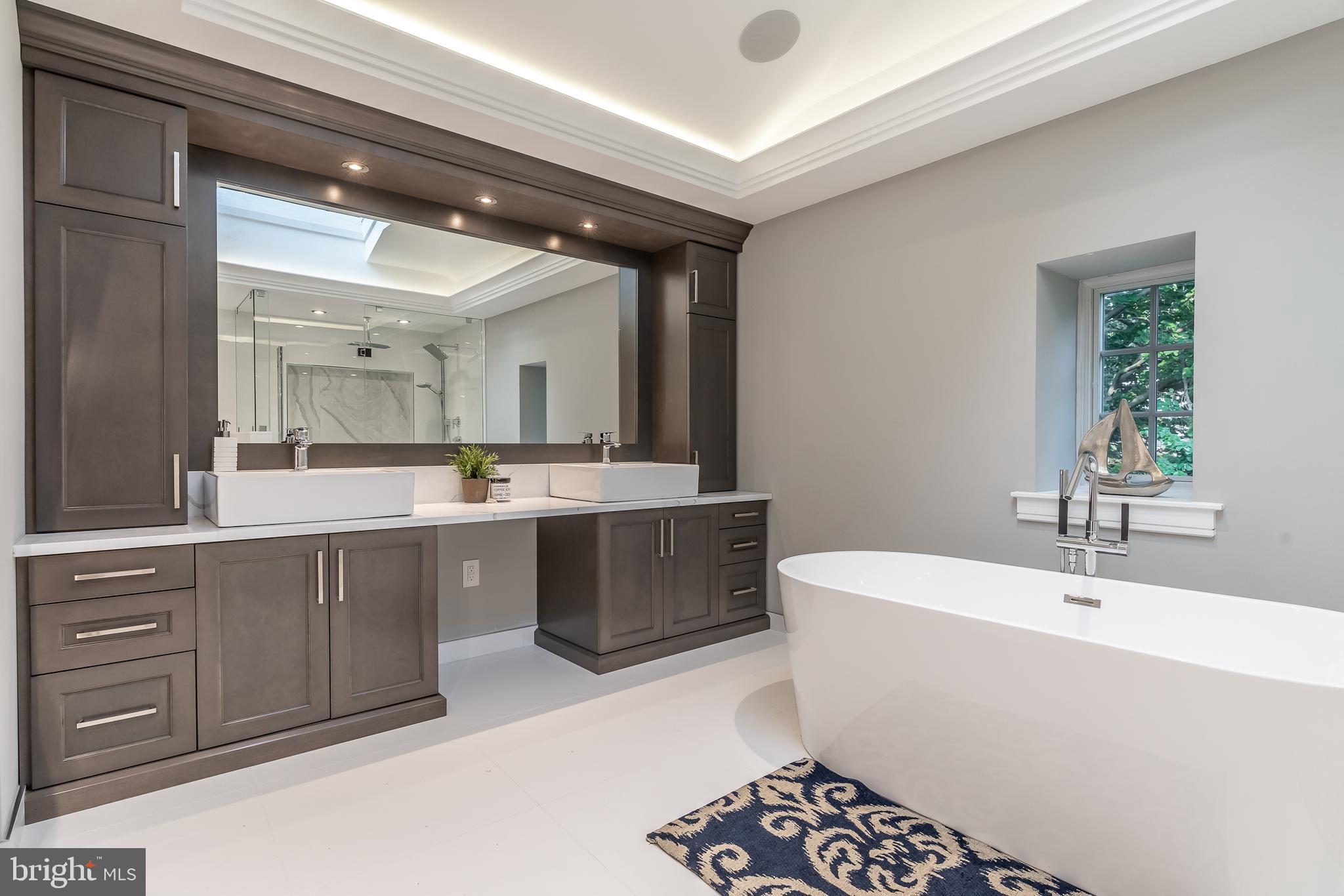 BRYN MAWR - Residential