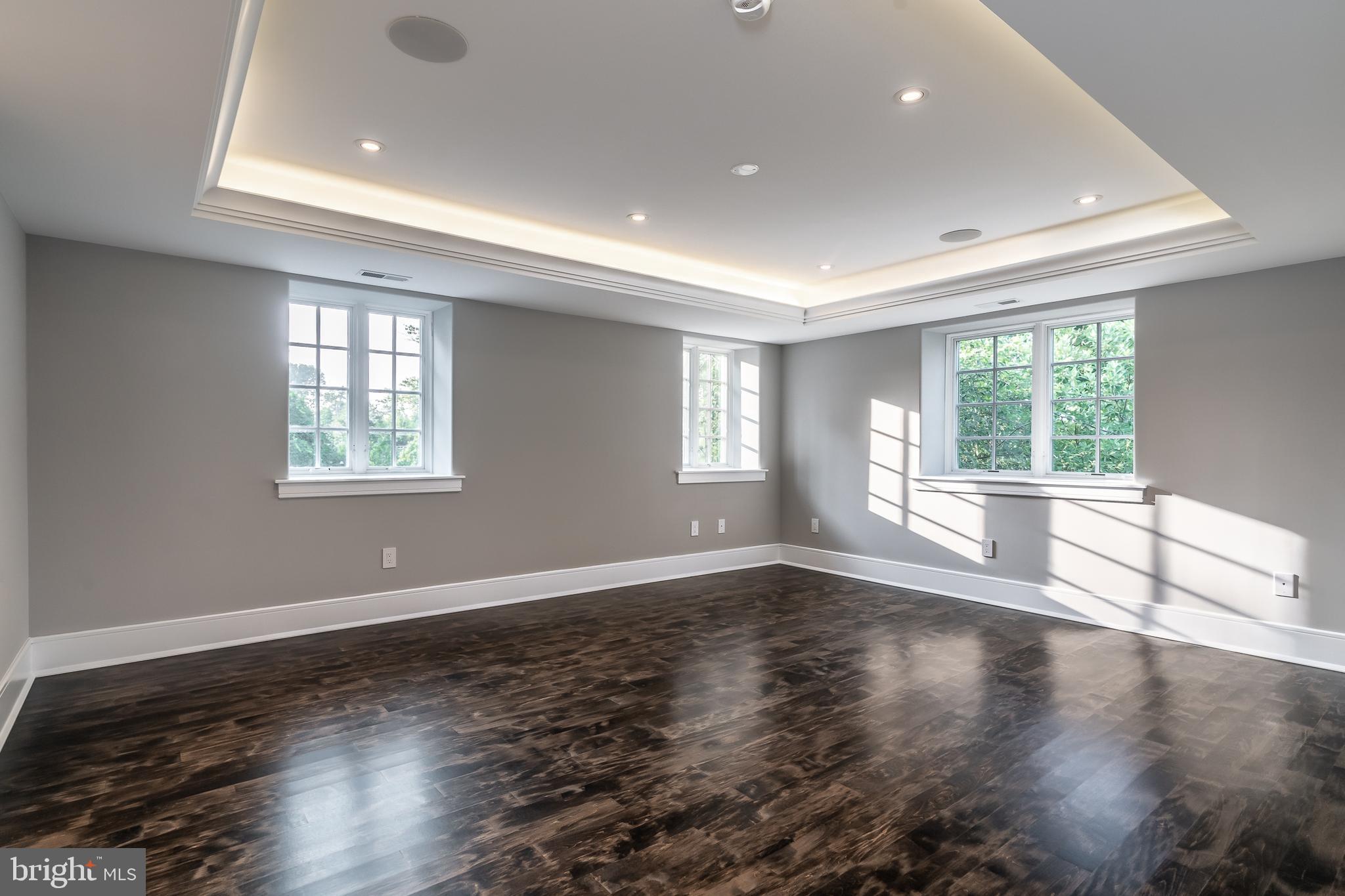 BRYN MAWR - Residential