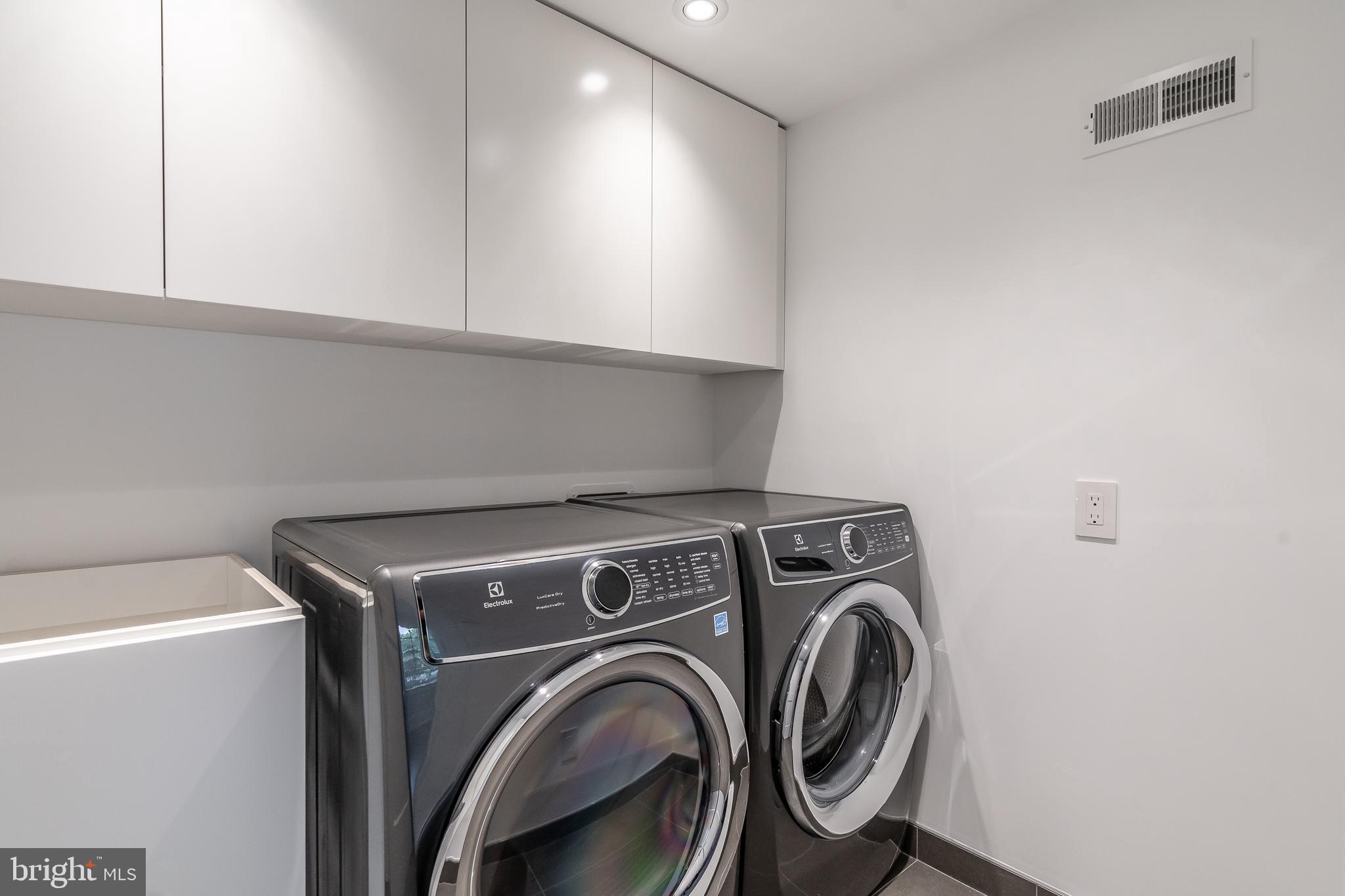 BRYN MAWR - Residential