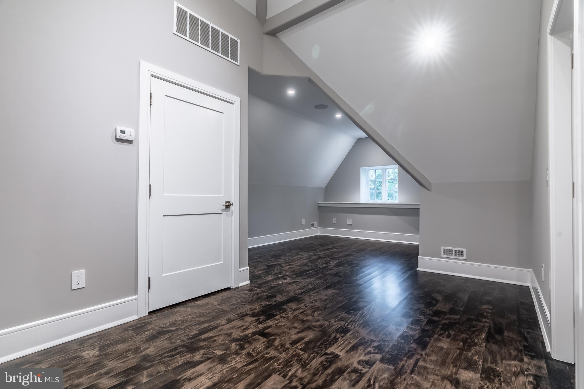 BRYN MAWR - Residential