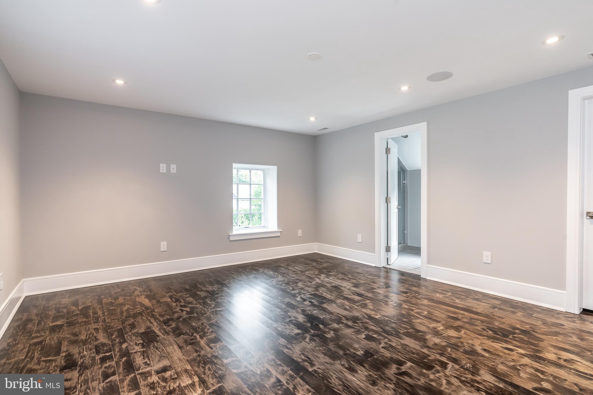 BRYN MAWR - Residential