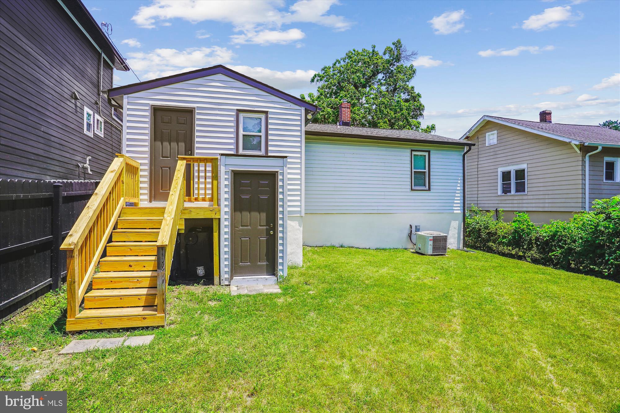 BRADBURY HEIGHTS - Residential