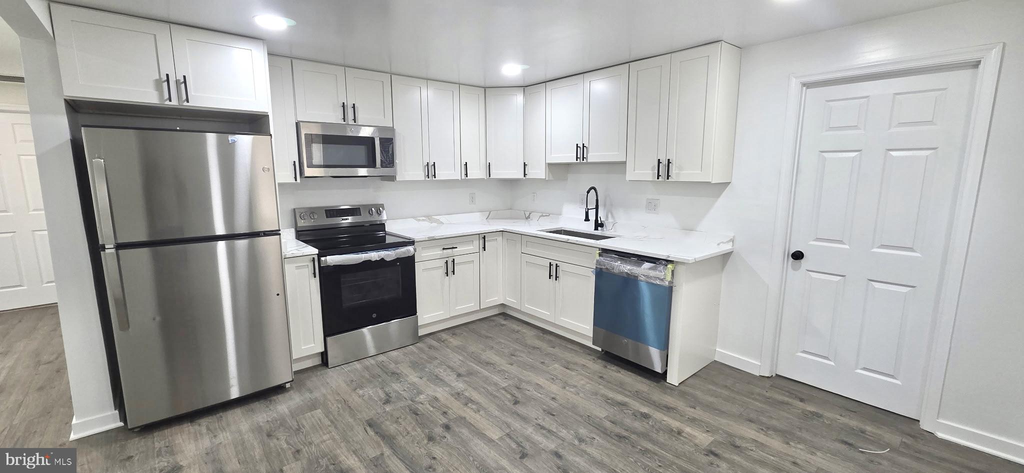 BRADBURY HEIGHTS - Residential