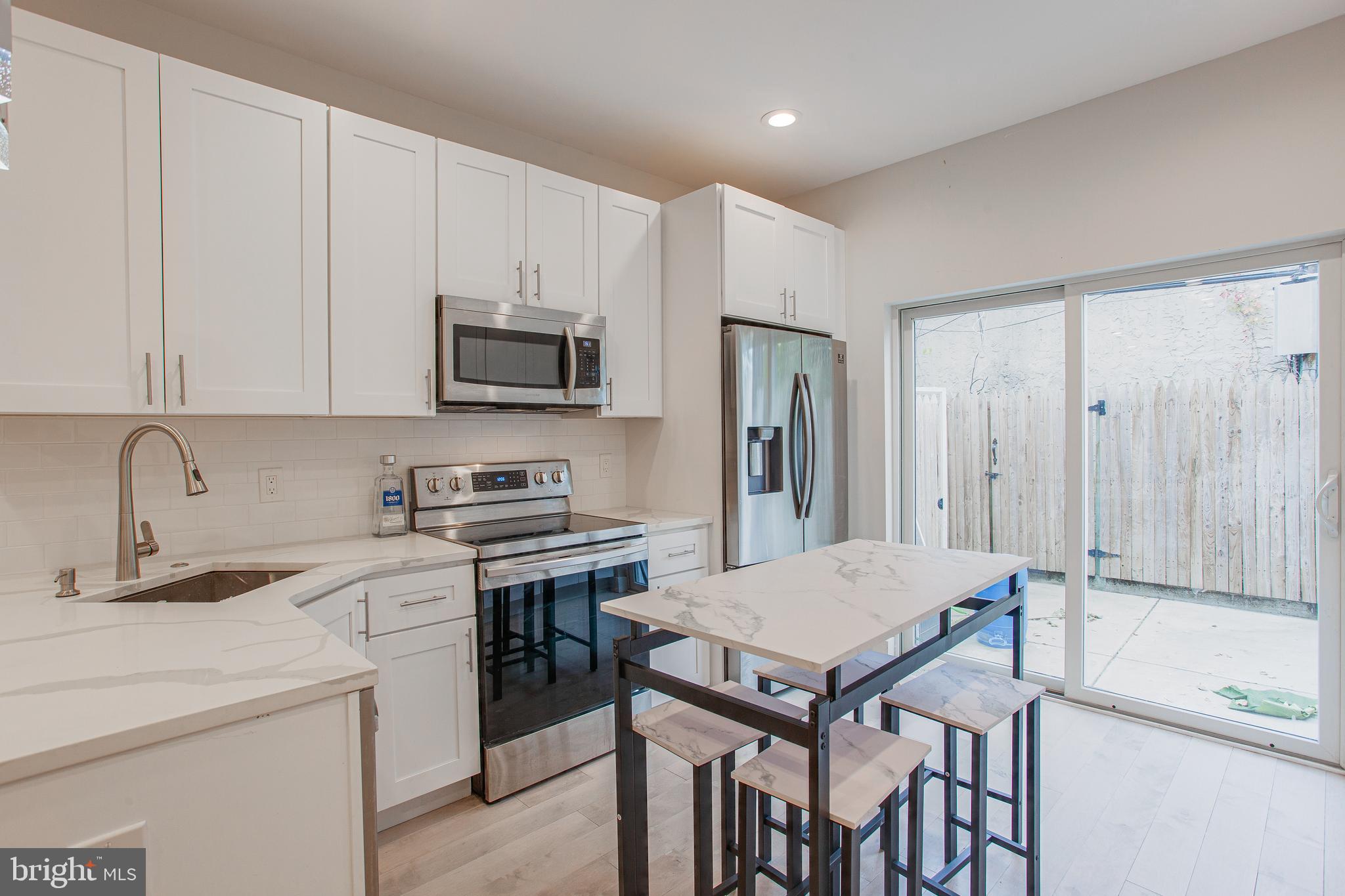 NORRIS SQUARE - Residential Lease