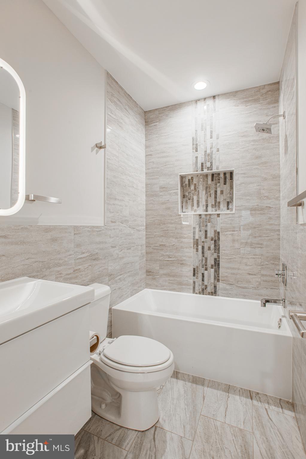 NORRIS SQUARE - Residential Lease