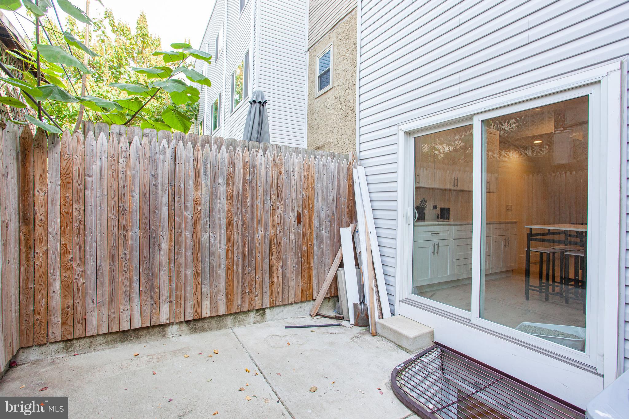 NORRIS SQUARE - Residential Lease