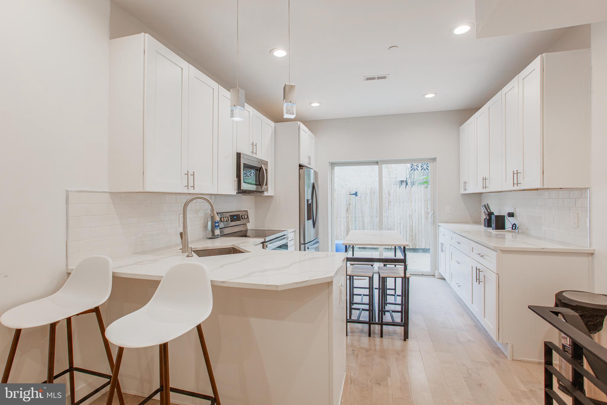 NORRIS SQUARE - Residential Lease