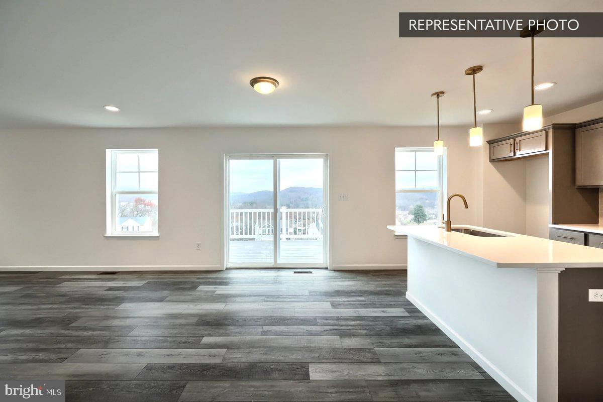 HILLS AT VALLEY VIEW - Residential