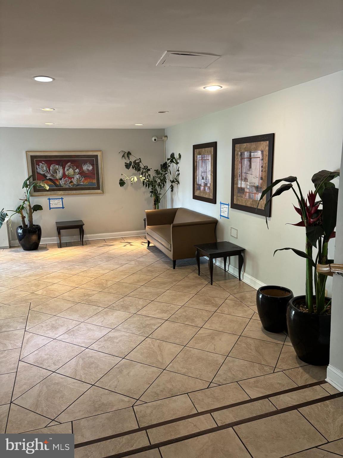 THE FAIRMONT 1005 CONDO - Residential Lease