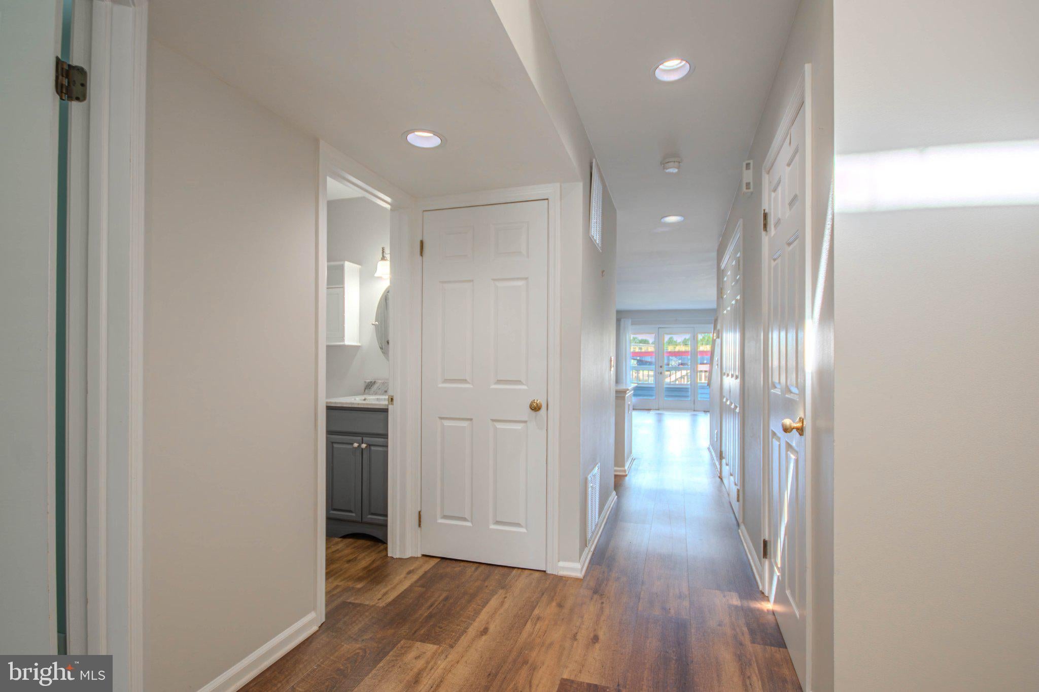 650 RIVER OAK COURT B-10 B