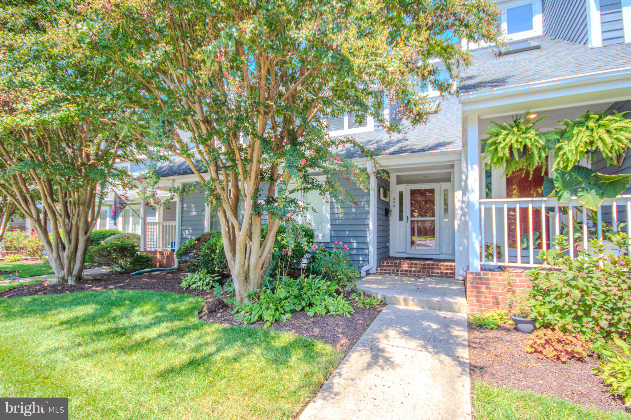 650 RIVER OAK COURT B-10 B