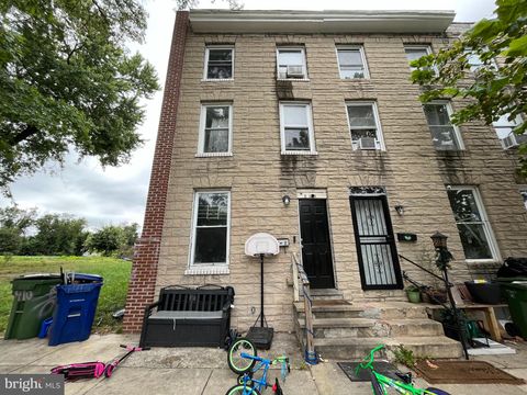 Townhouse For Sale - 410 S Calhoun Street<br/> BALTIMORE, MD 21223