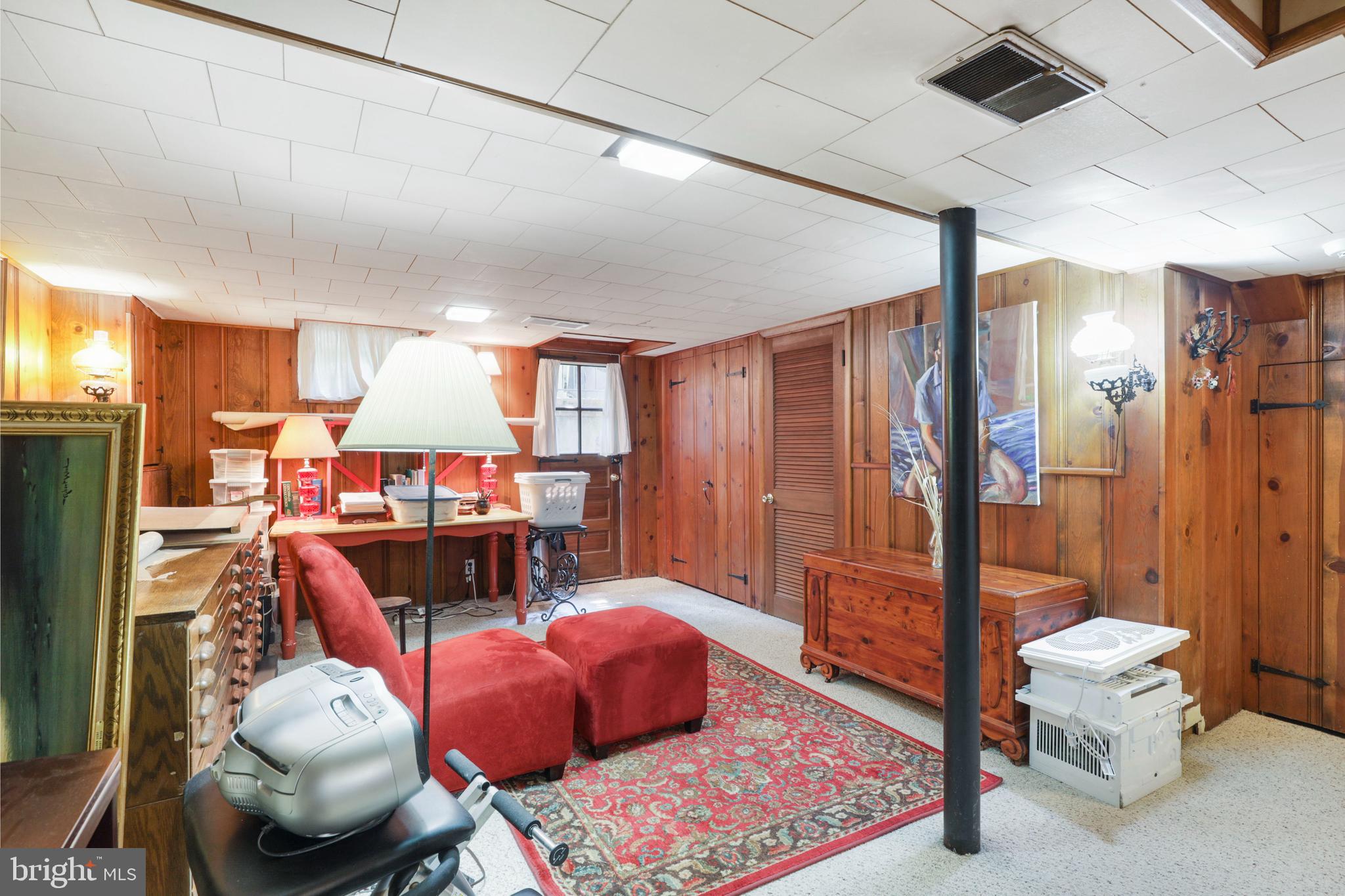 LAKE WALKER - Residential