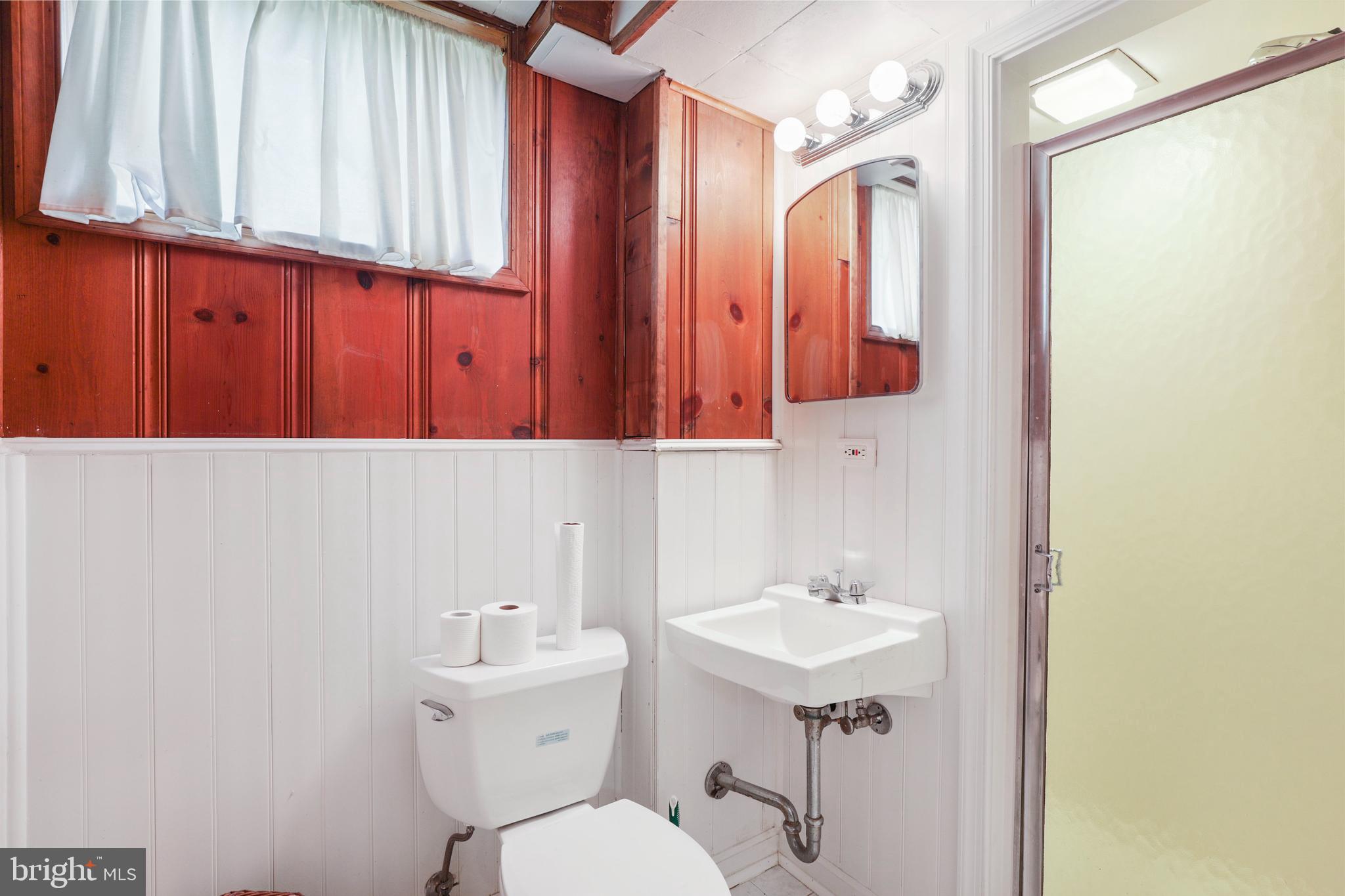 LAKE WALKER - Residential