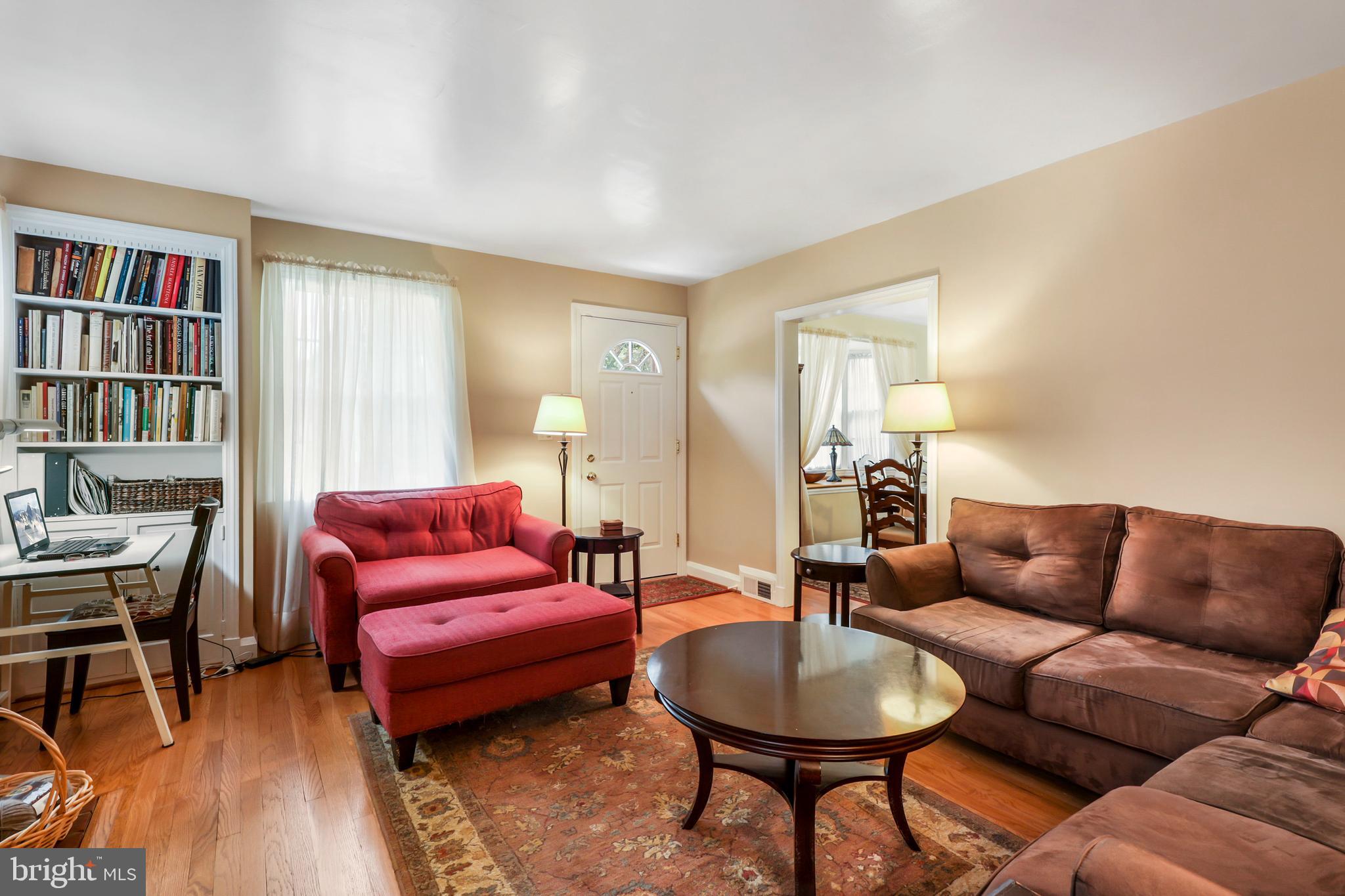 LAKE WALKER - Residential