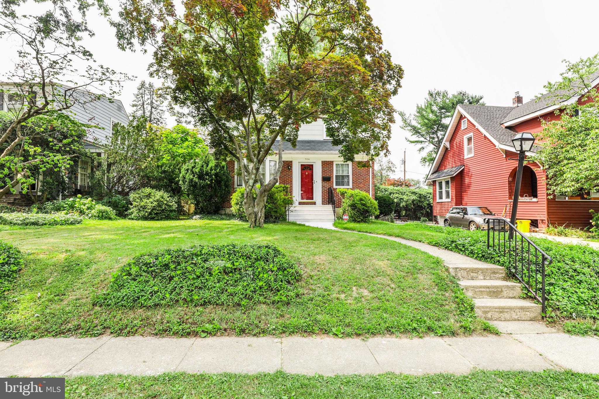 LAKE WALKER - Residential