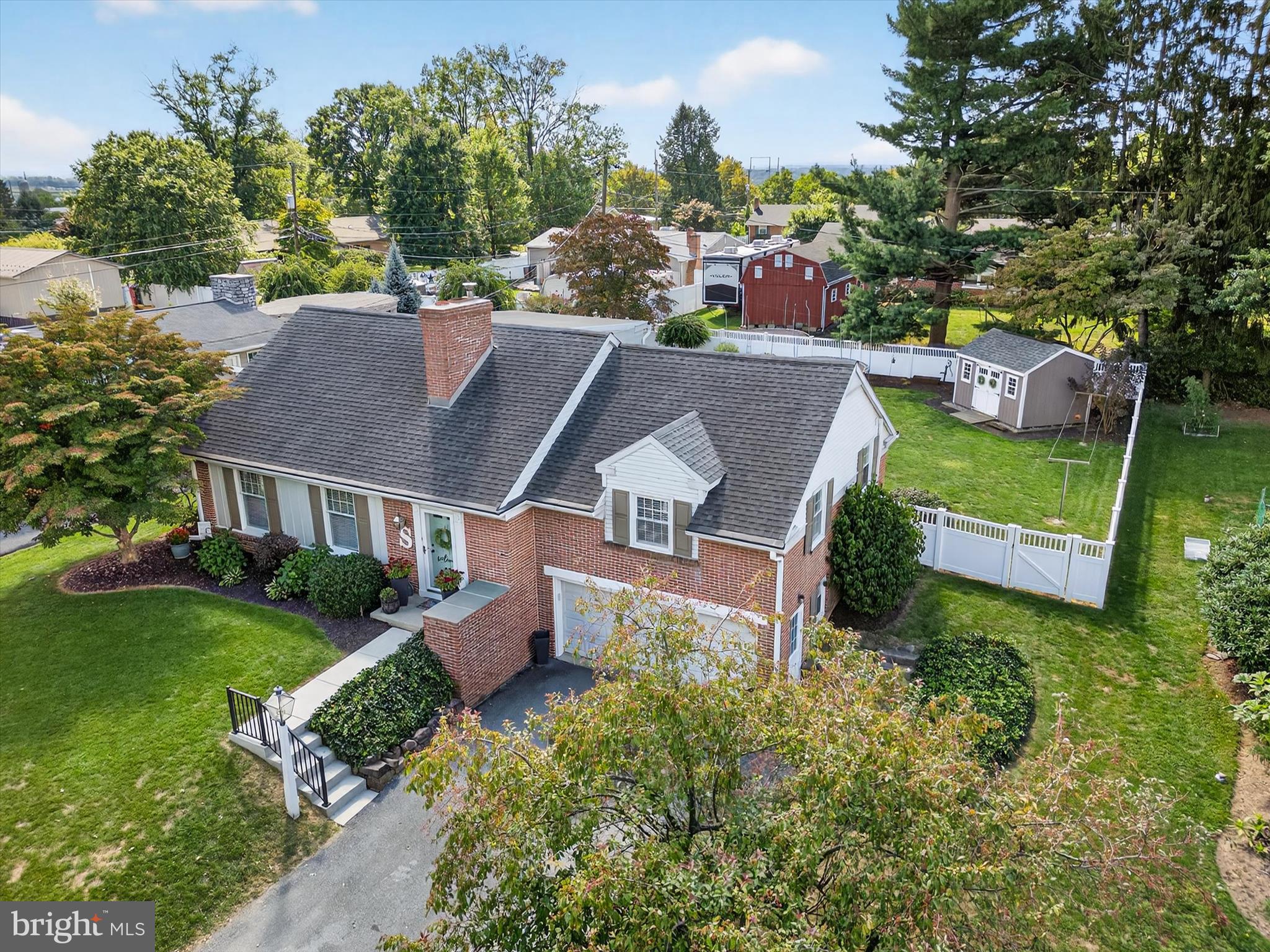 31 SUNSET AVENUE