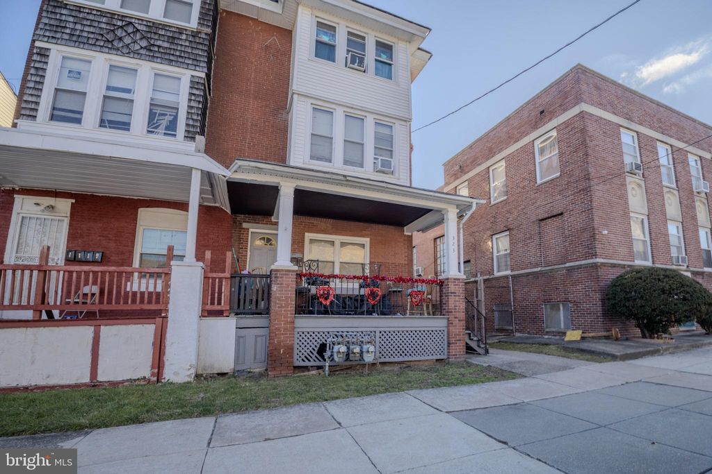 Photo of 323 W 7th Street, CHESTER, PA 19013 (MLS # PADE2106868)