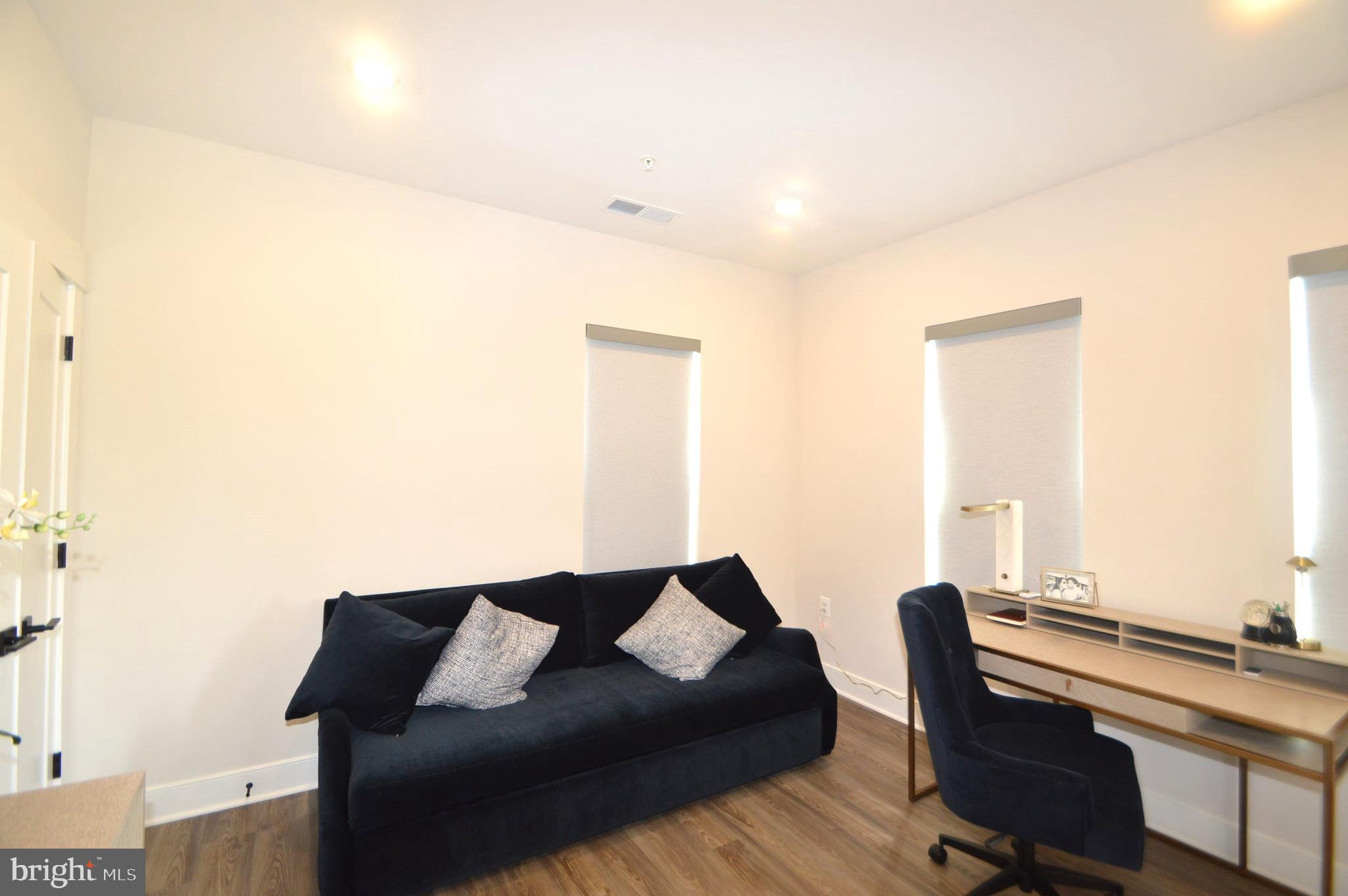 BRAMBLETON - Residential Lease