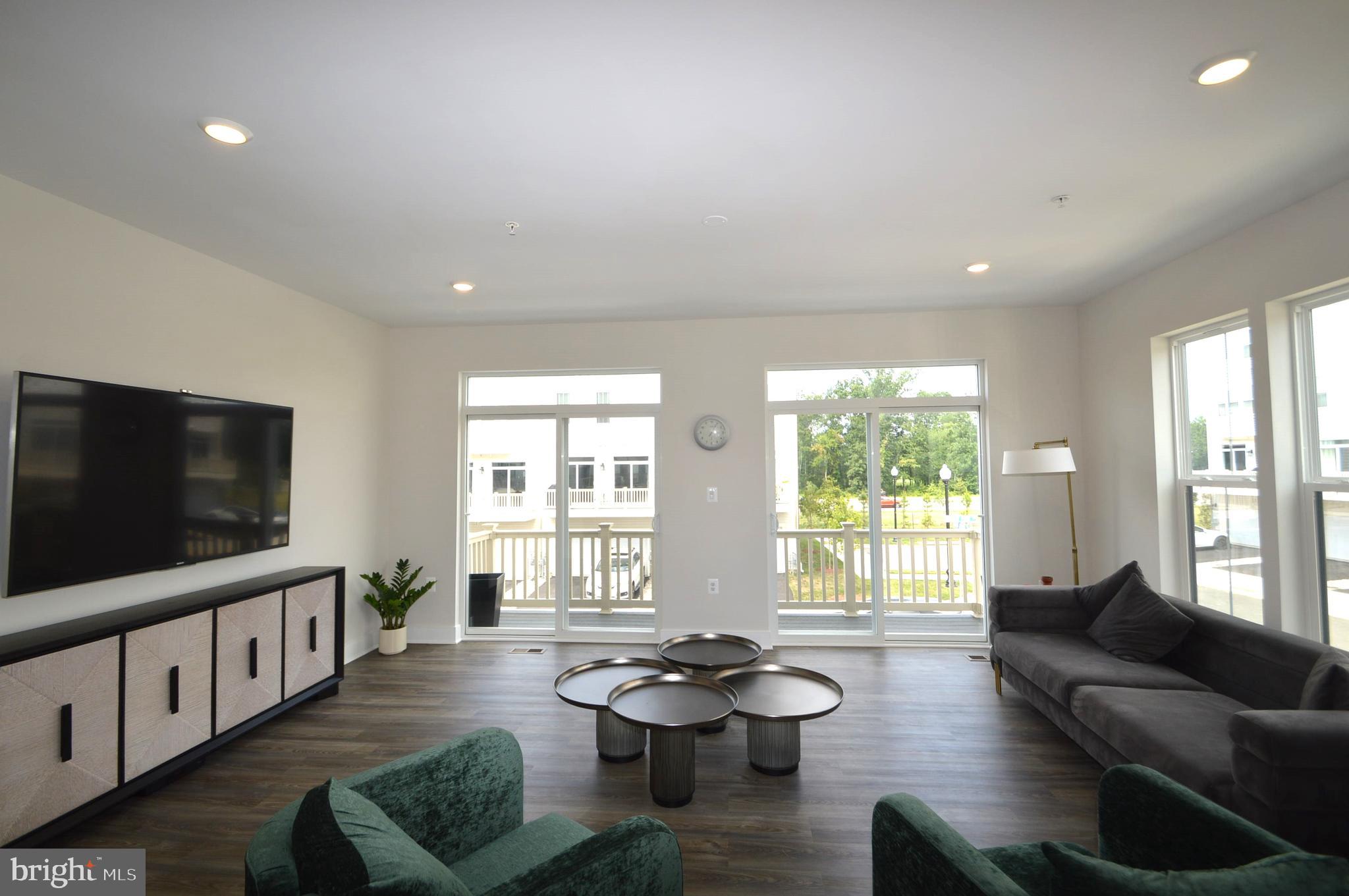 BRAMBLETON - Residential Lease