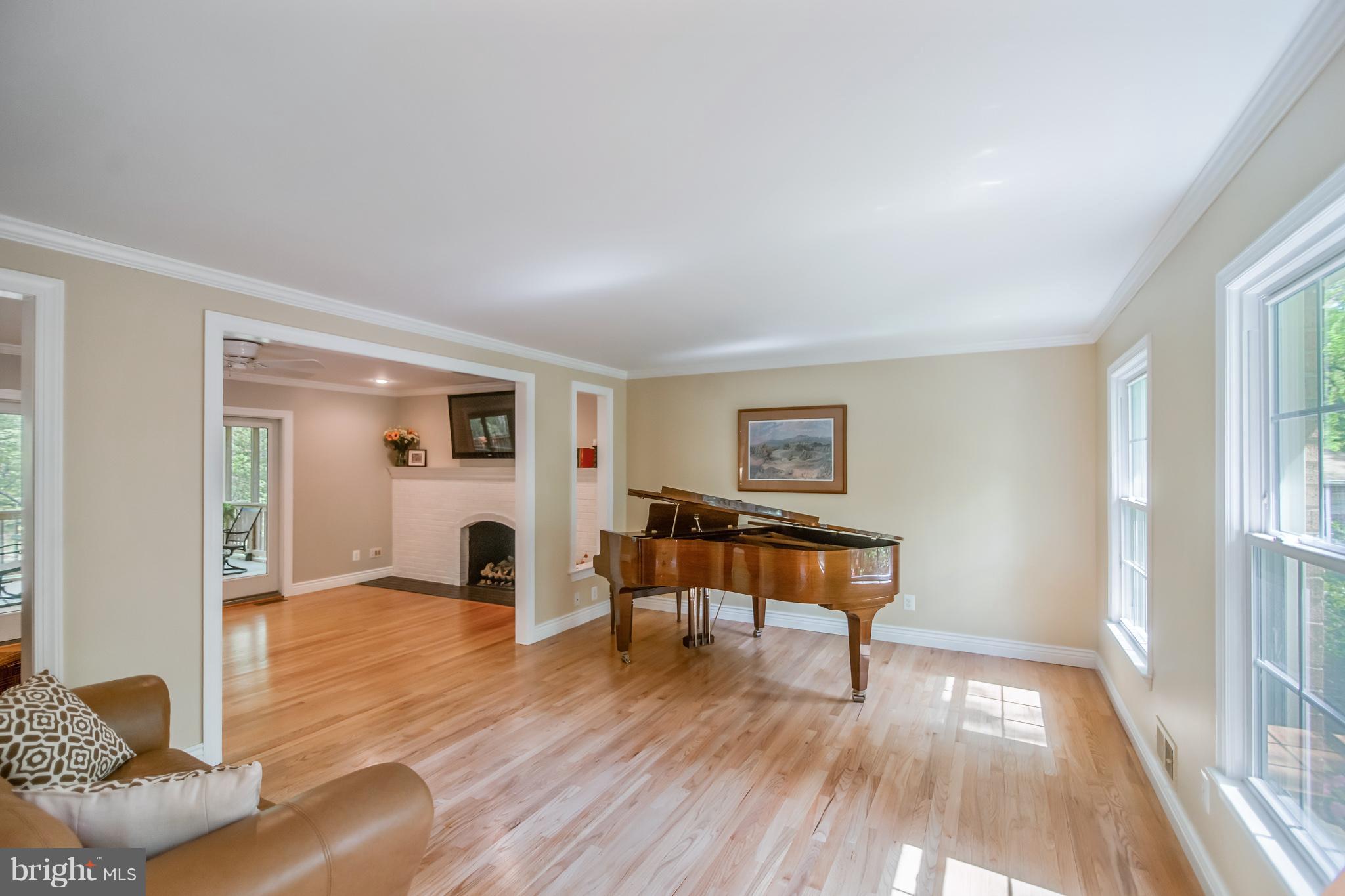 RESTON - Residential